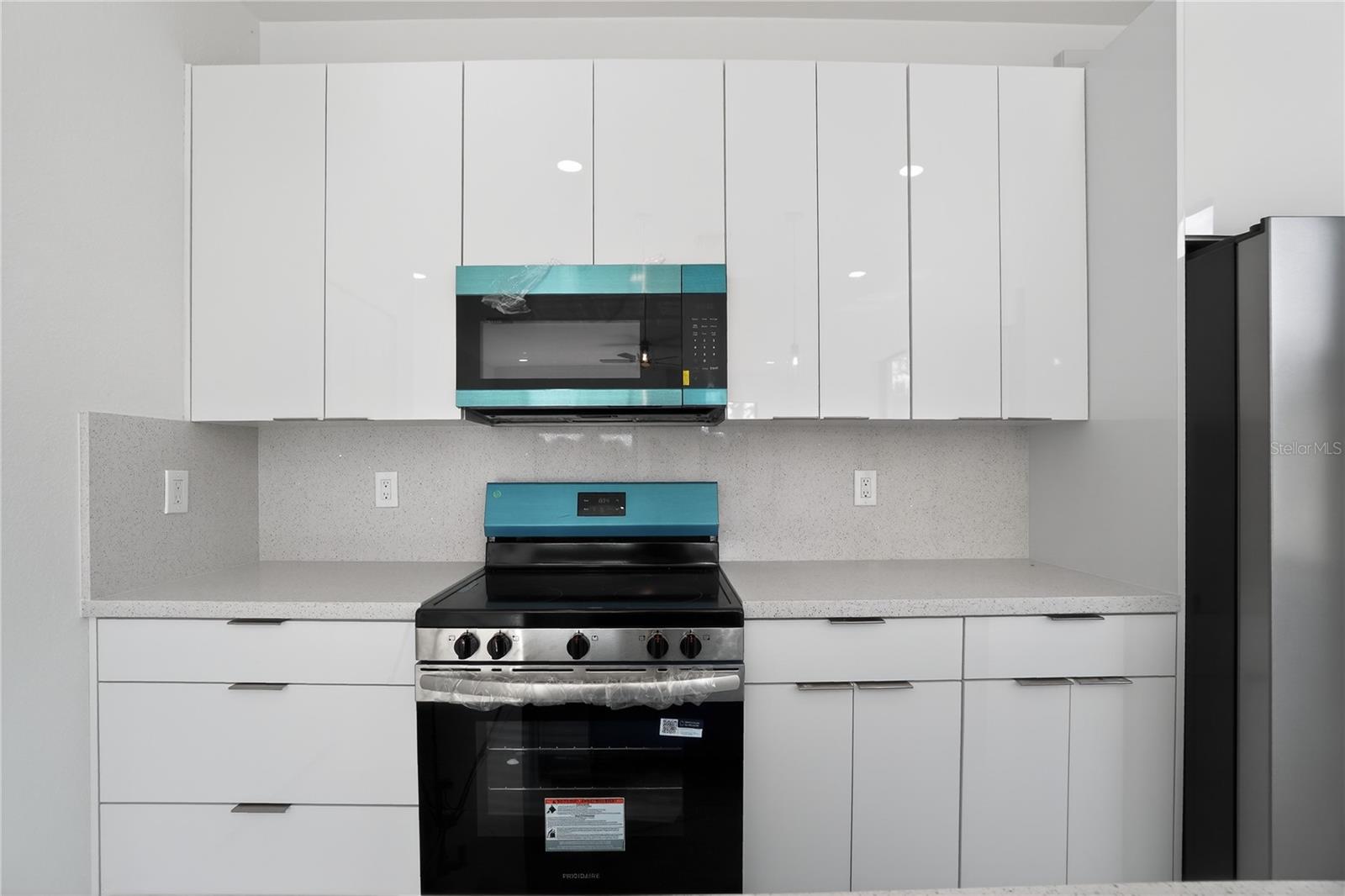 Image 11 of 65 For 336 Sunset Road