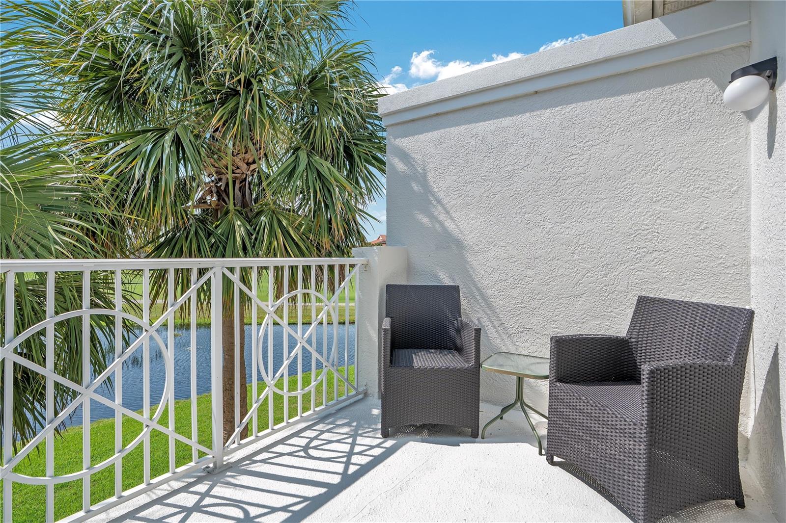 Image 24 of 76 For 926 River Basin Court 201c