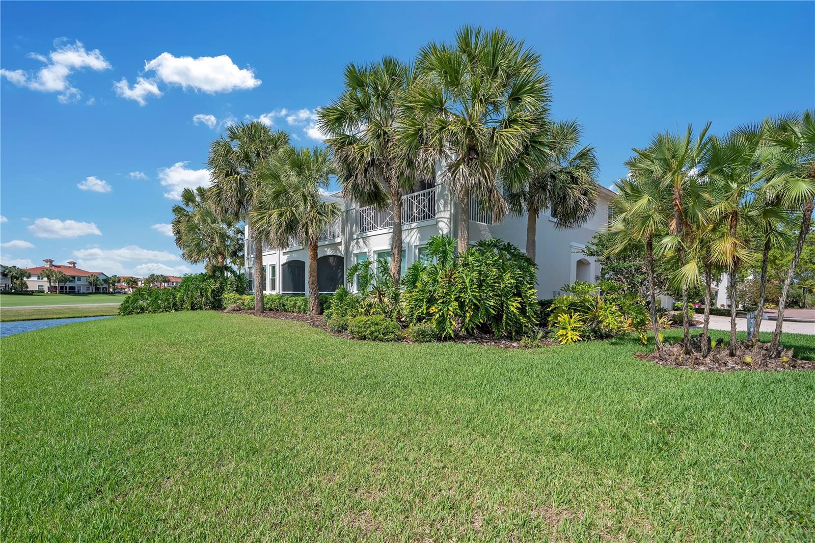 Image 28 of 76 For 926 River Basin Court 201c