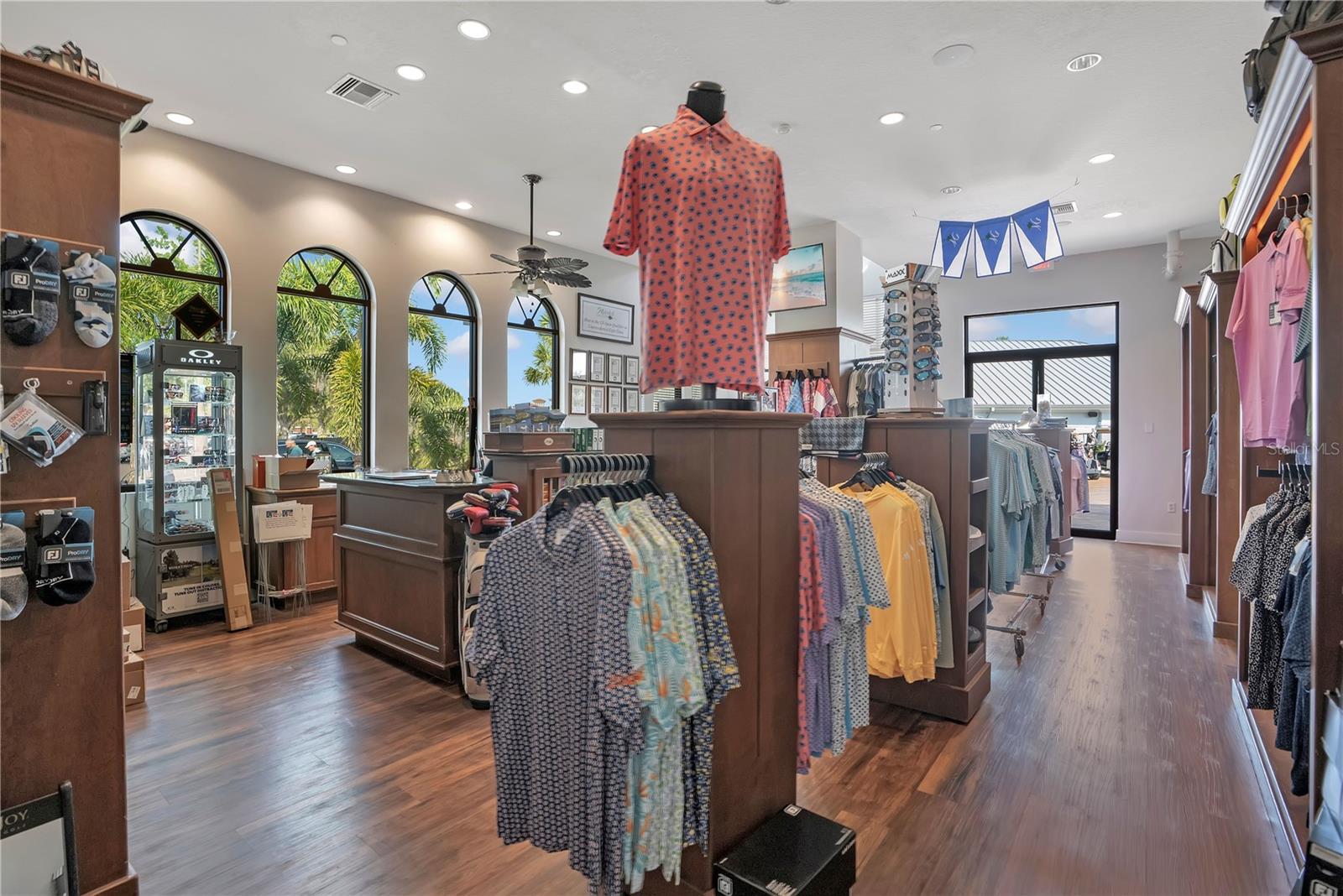 Image 59 of 76 For 926 River Basin Court 201c