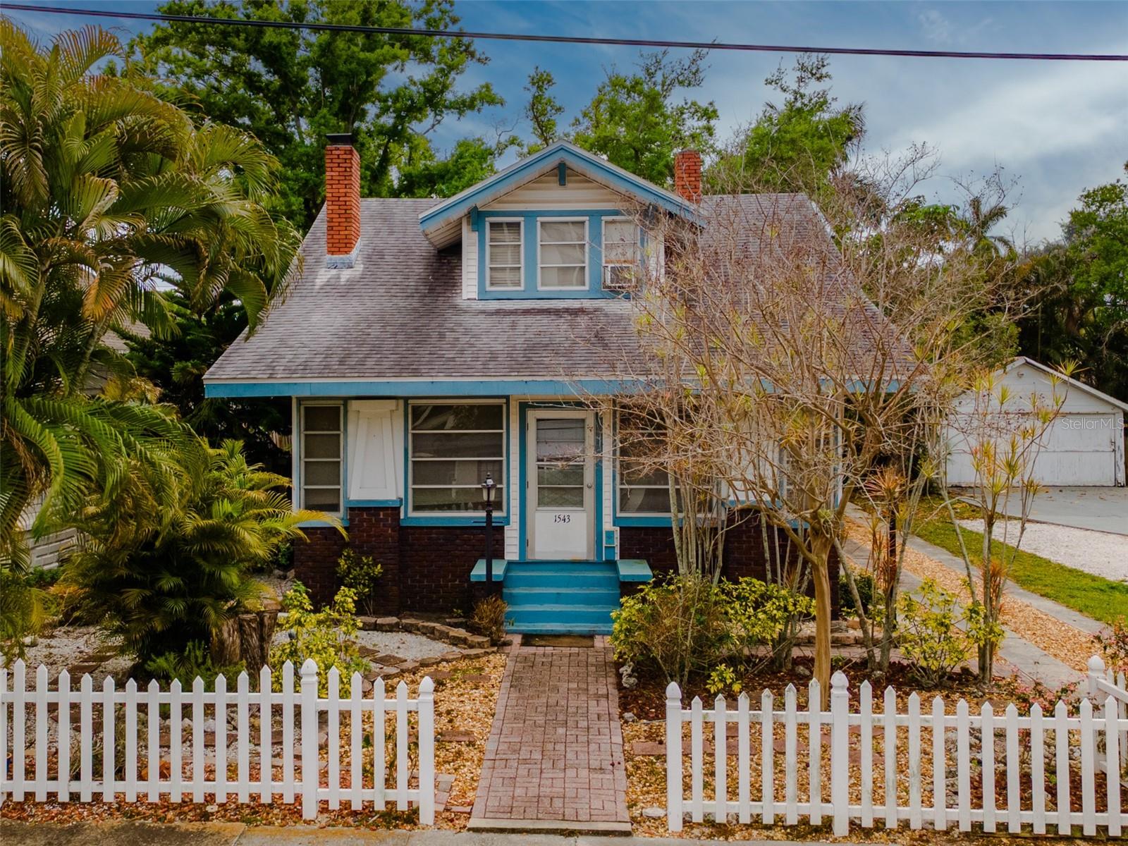 Image 2 of 29 For 1543 8th Avenue W