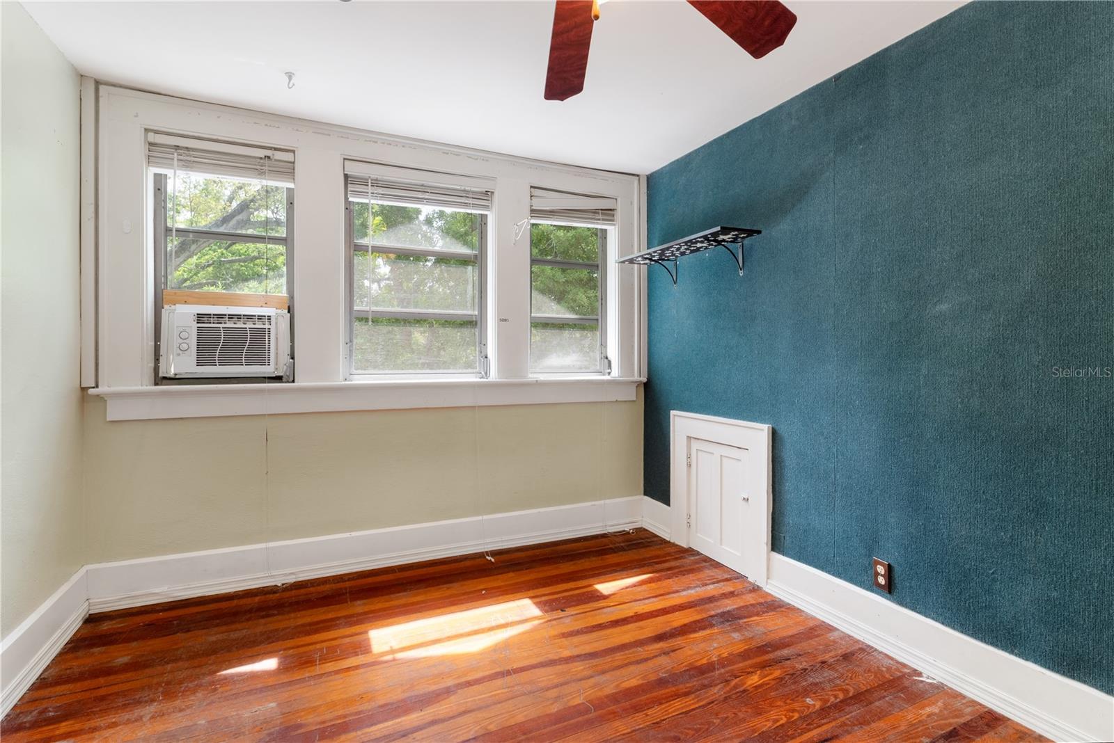 Image 21 of 29 For 1543 8th Avenue W