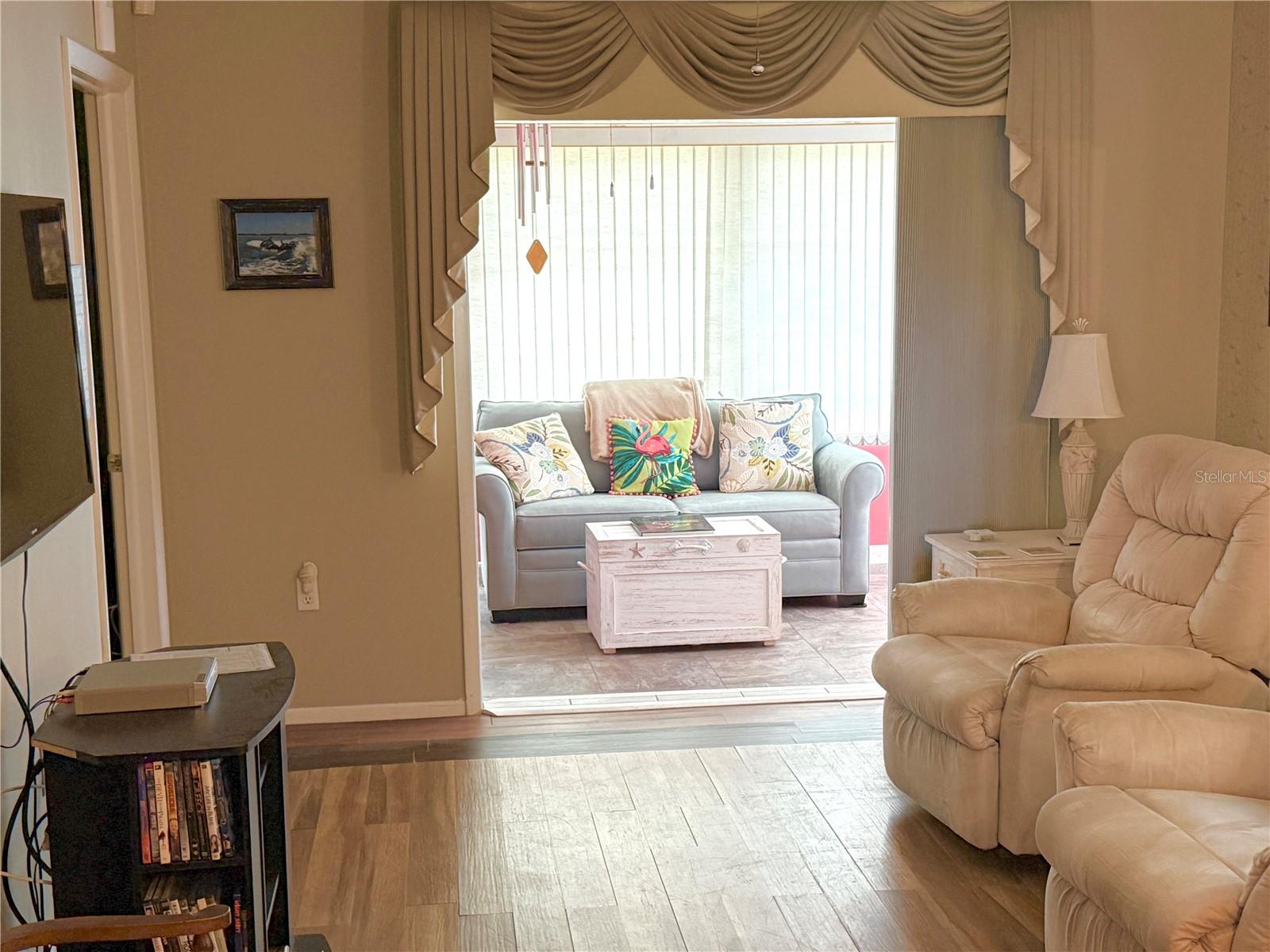 Image 20 of 42 For 390 301 Boulevard W 8a