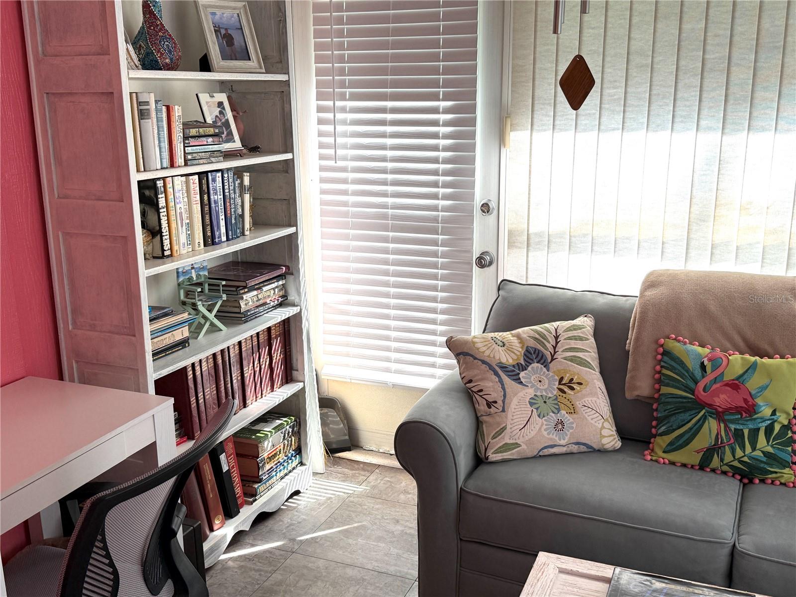 Image 21 of 42 For 390 301 Boulevard W 8a