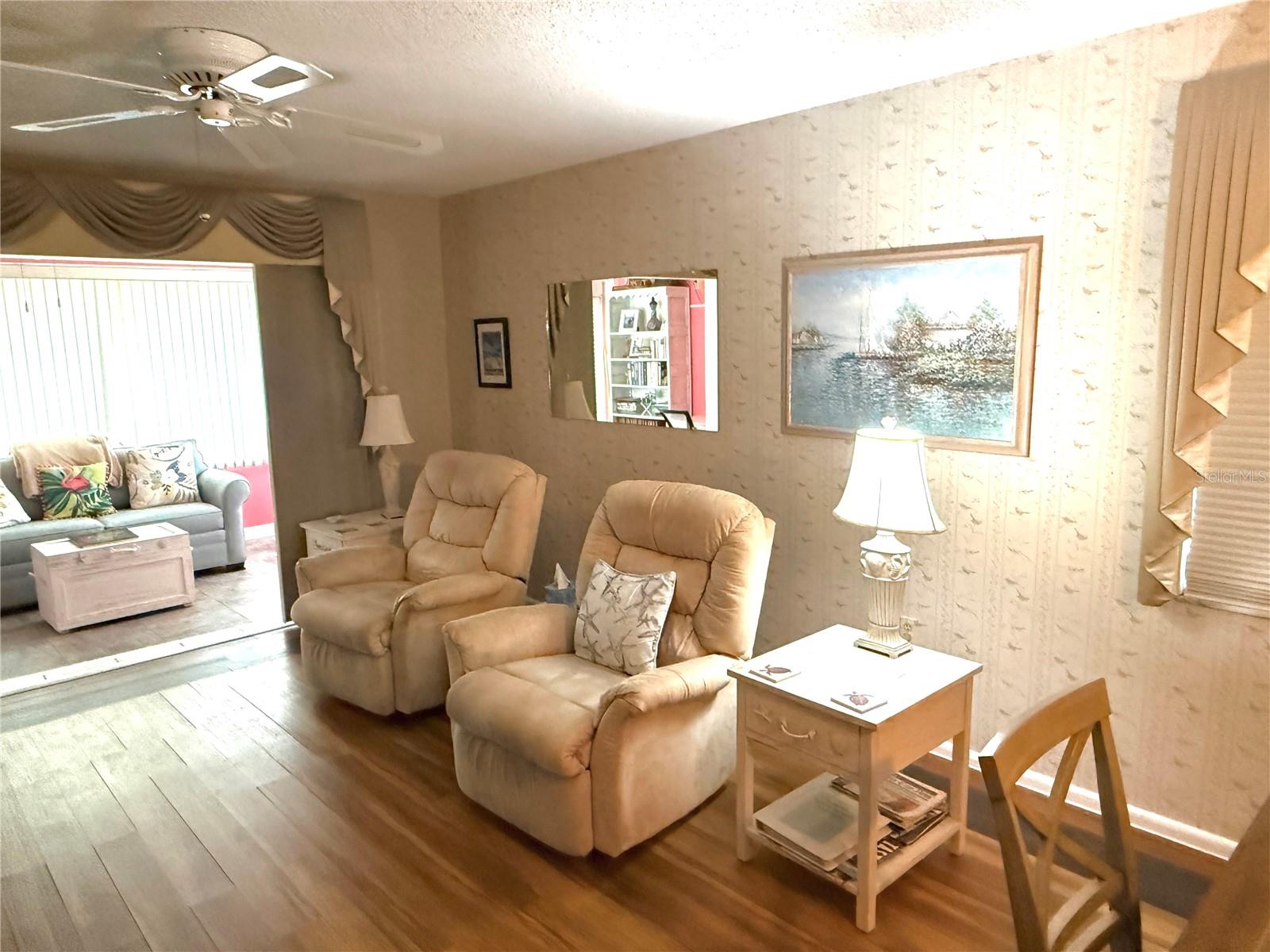 Image 6 of 42 For 390 301 Boulevard W 8a