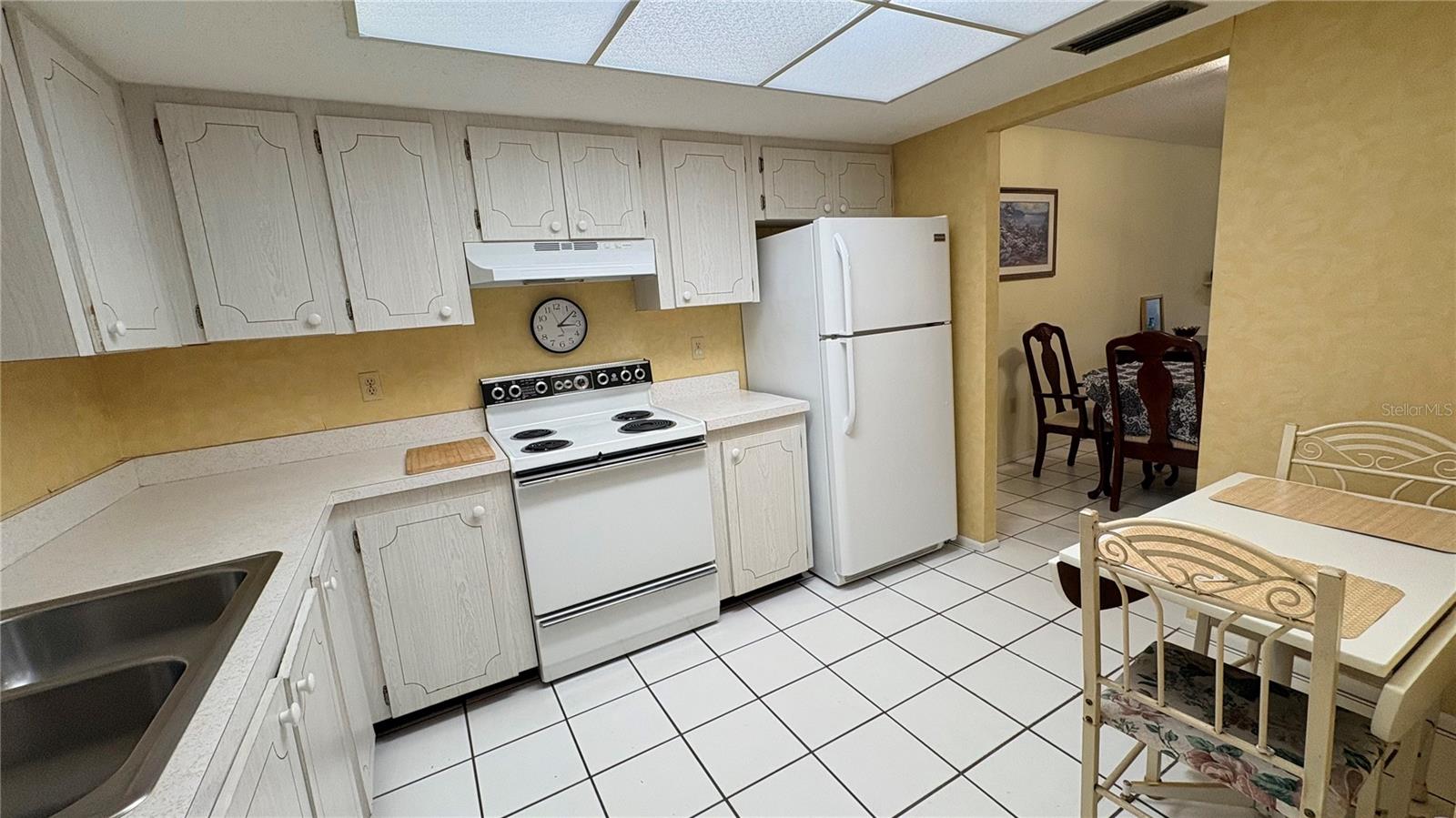 Image 10 of 26 For 3514 Lake Bayshore Drive K-108