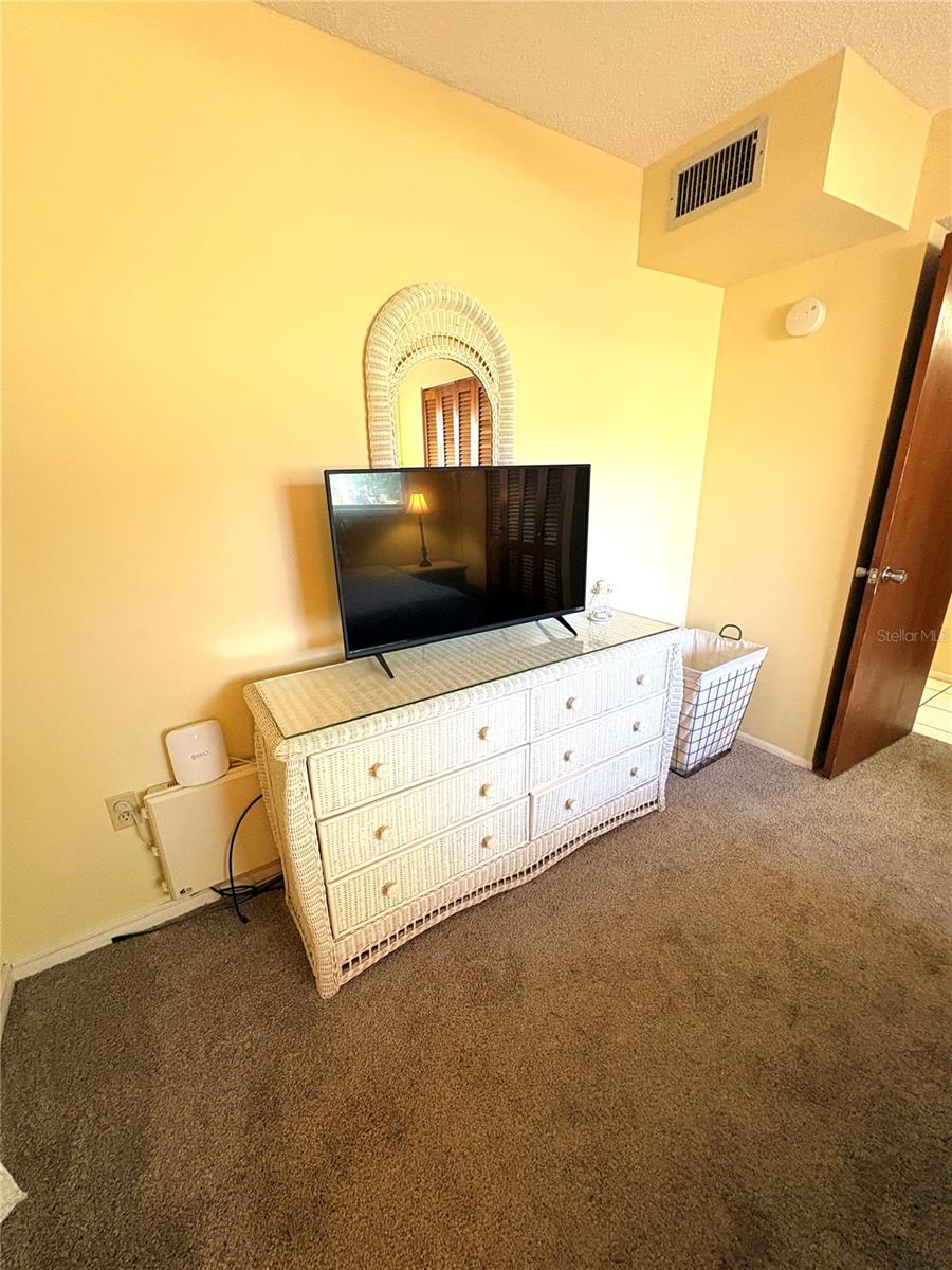 Image 19 of 26 For 3514 Lake Bayshore Drive K-108