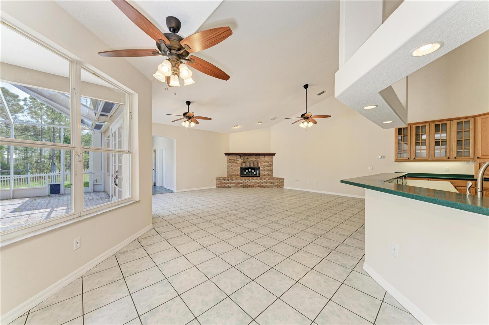 Image 16 of 90 For 21616 67th Avenue E