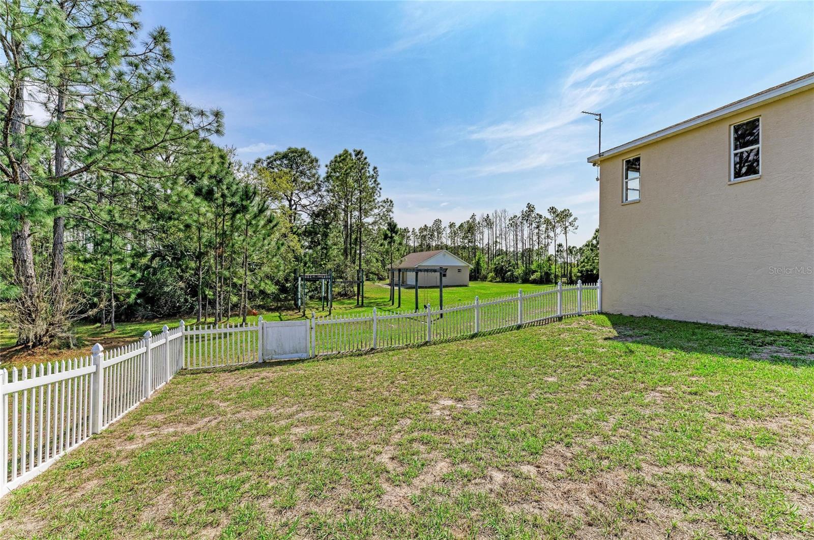 Image 78 of 90 For 21616 67th Avenue E