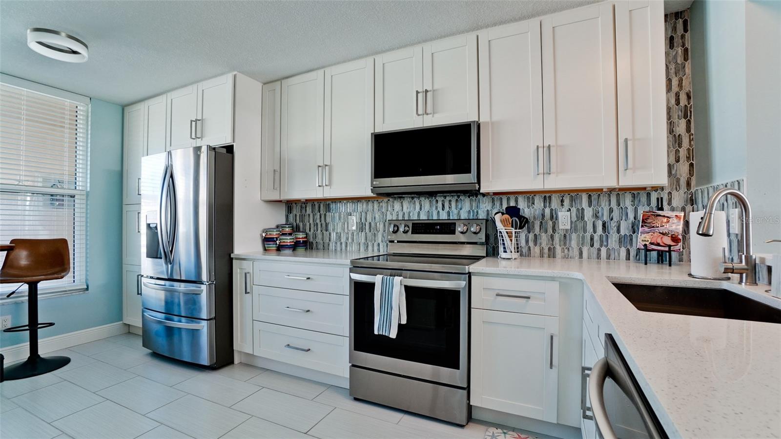 Image 18 of 66 For 4460 Fairways Boulevard 102