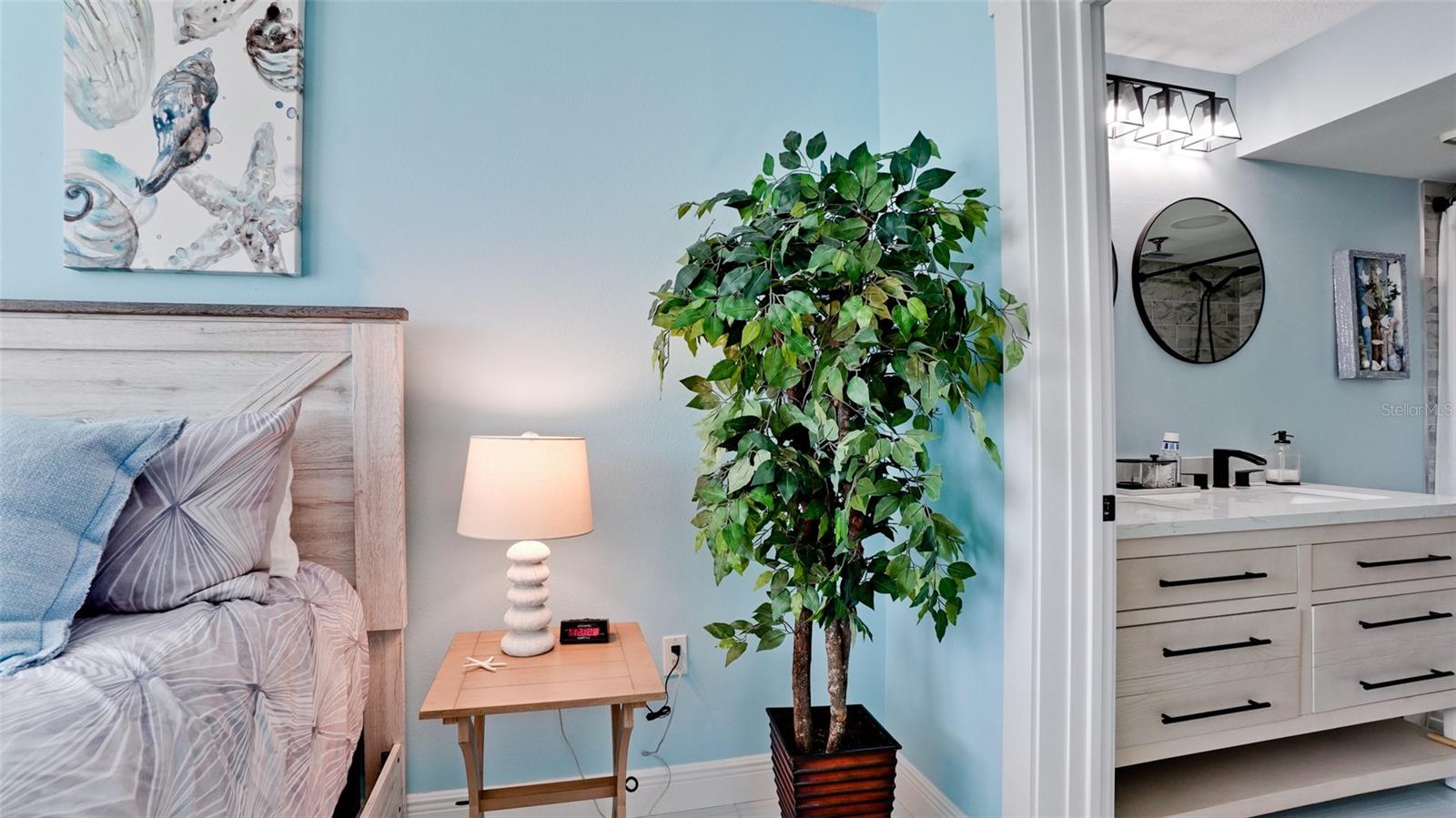 Image 23 of 66 For 4460 Fairways Boulevard 102