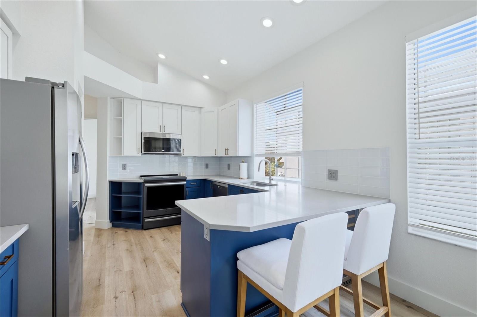 Image 12 of 50 For 7904 Hampton Court