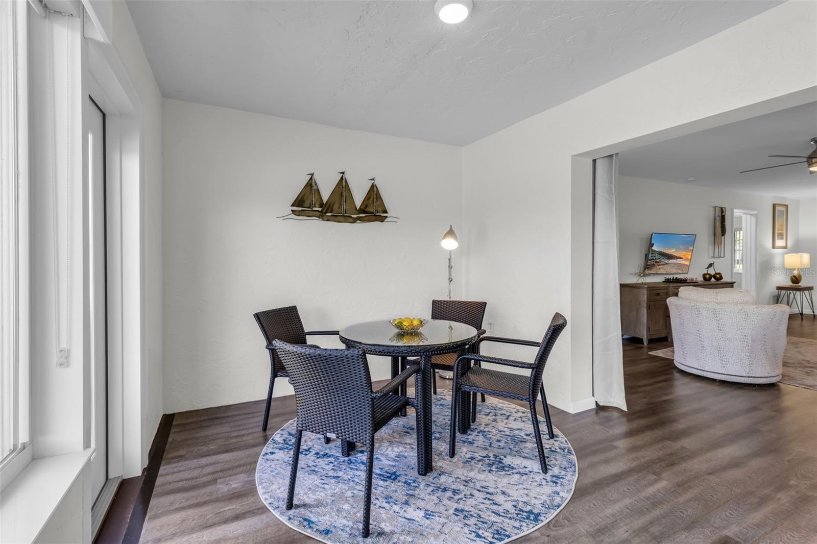 Image 21 of 46 For 5519 Palm Aire Drive