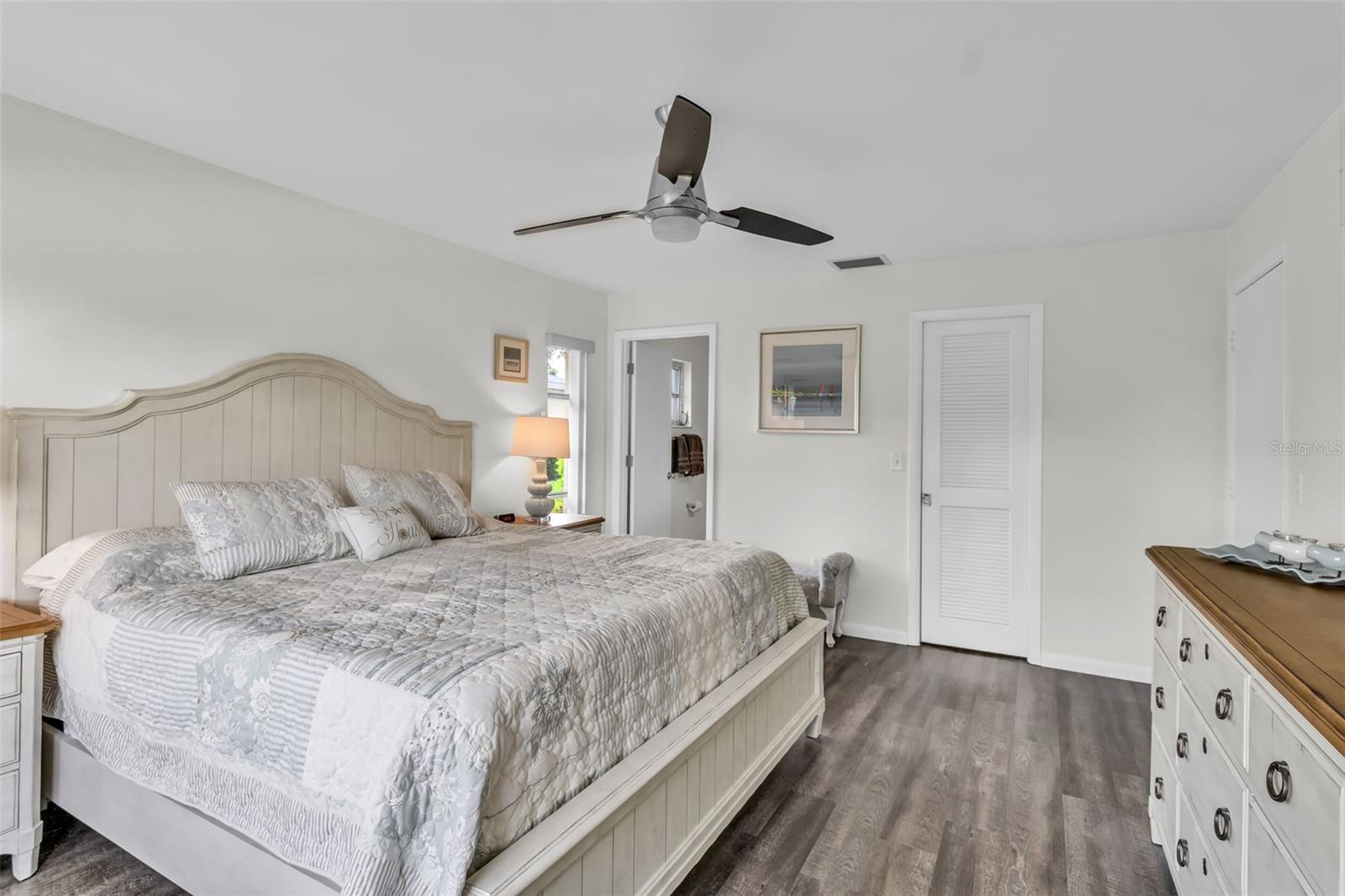 Image 24 of 46 For 5519 Palm Aire Drive