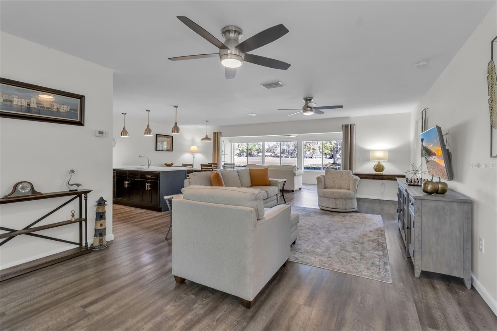 Image 9 of 46 For 5519 Palm Aire Drive