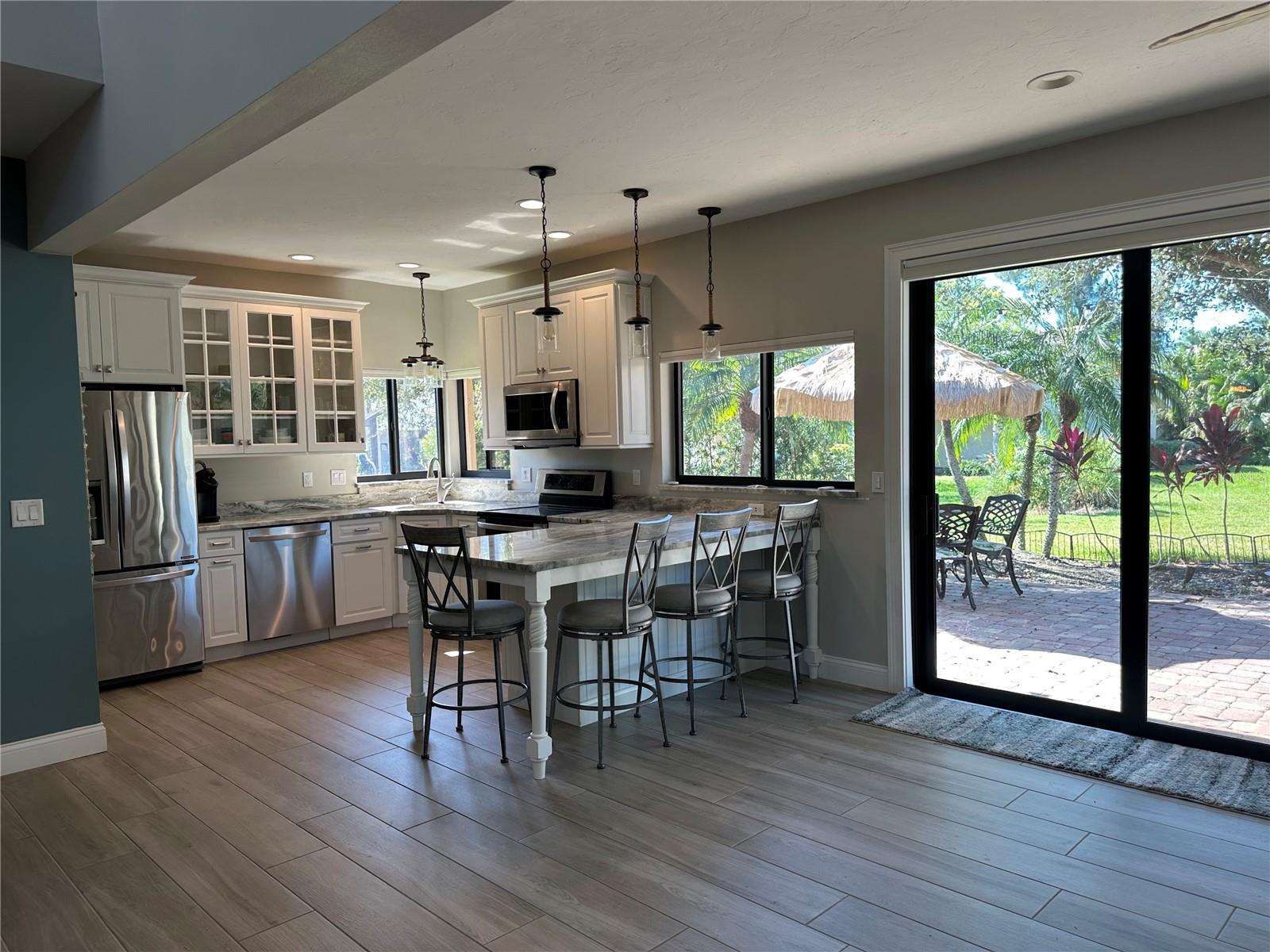 Image 21 of 48 For 195 Inlets Boulevard 195