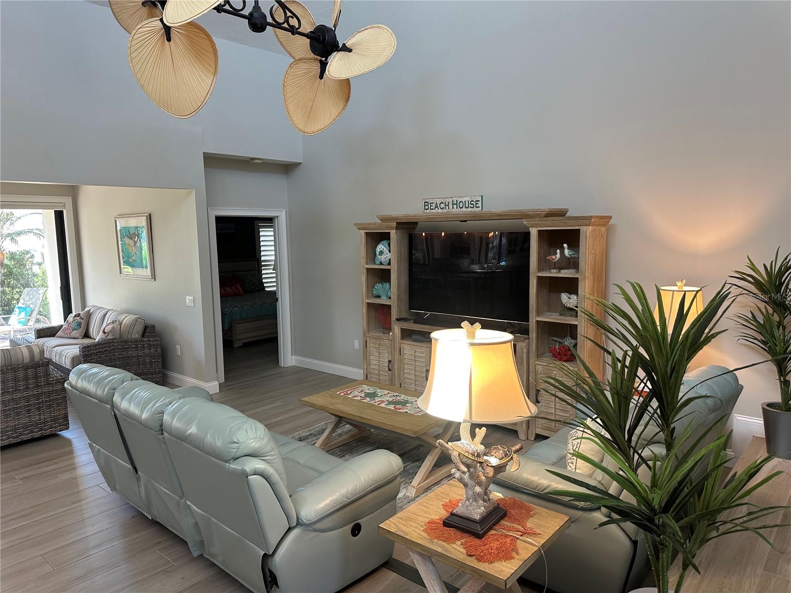 Image 23 of 48 For 195 Inlets Boulevard 195