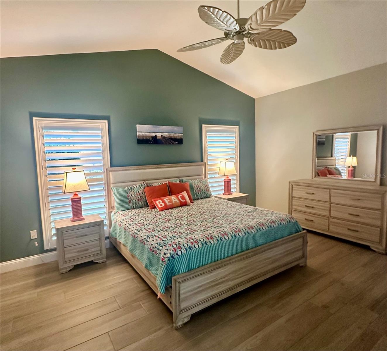 Image 27 of 48 For 195 Inlets Boulevard 195