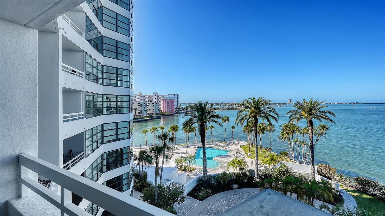 Image 17 of 65 For 888 Blvd Of The Arts  505