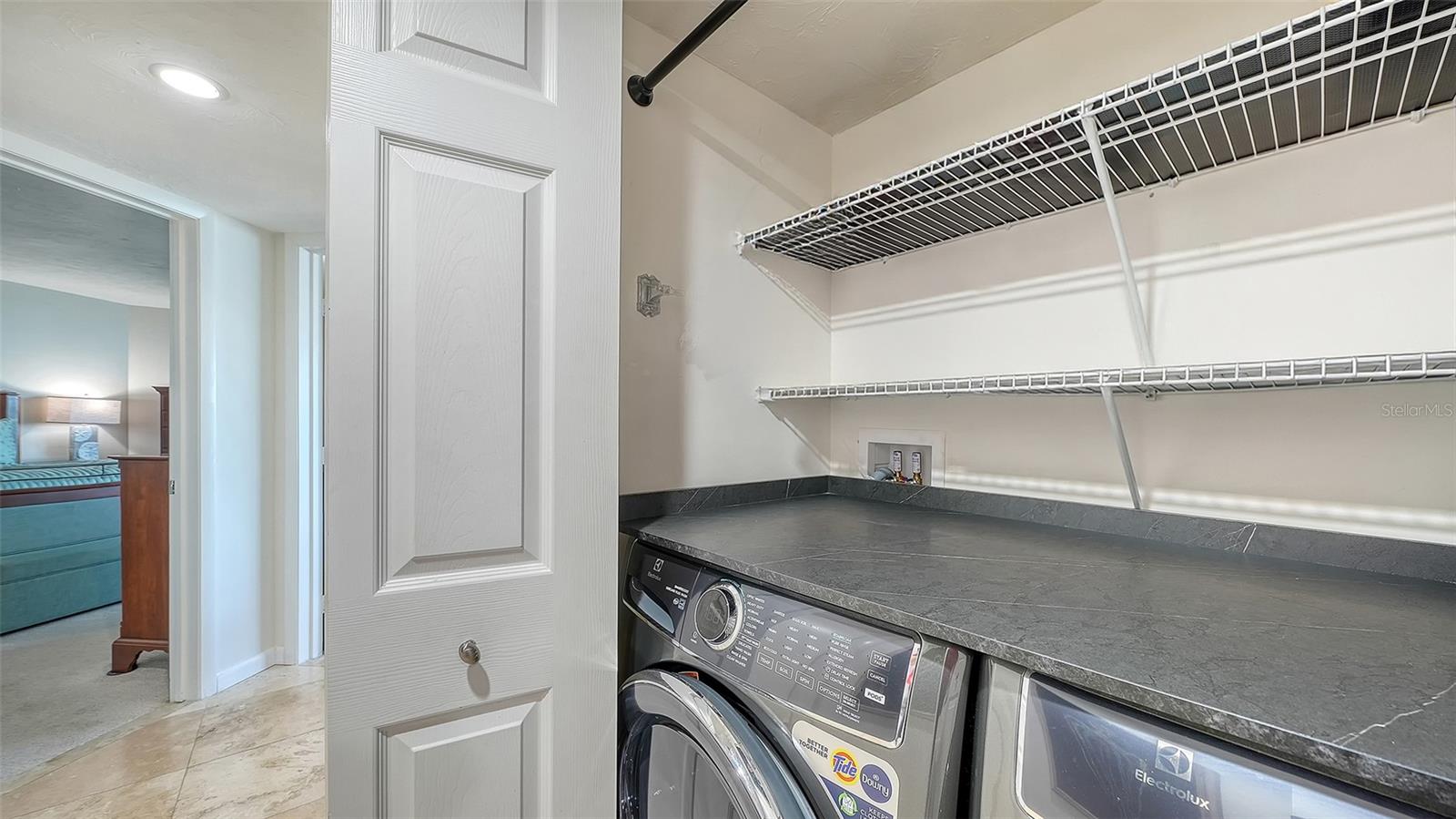 Image 24 of 65 For 888 Blvd Of The Arts  505