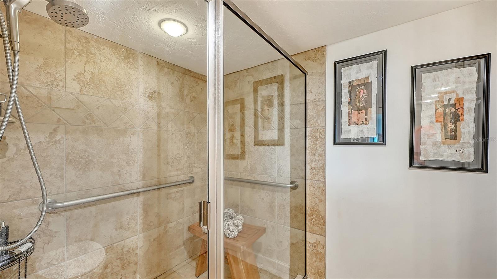 Image 32 of 65 For 888 Blvd Of The Arts  505