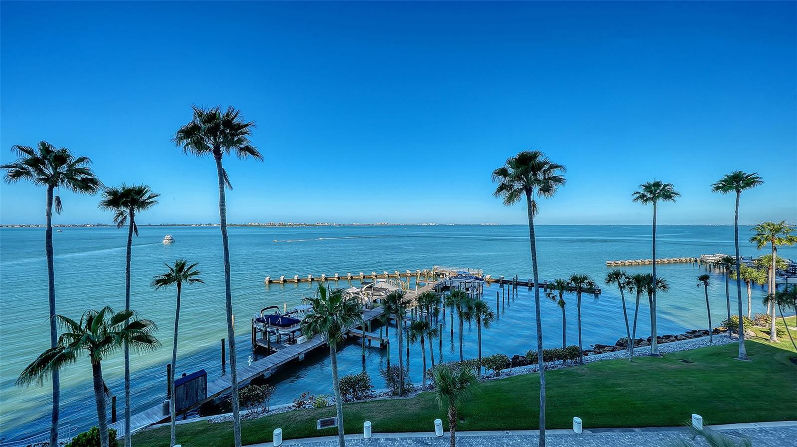 Image 52 of 65 For 888 Blvd Of The Arts  505