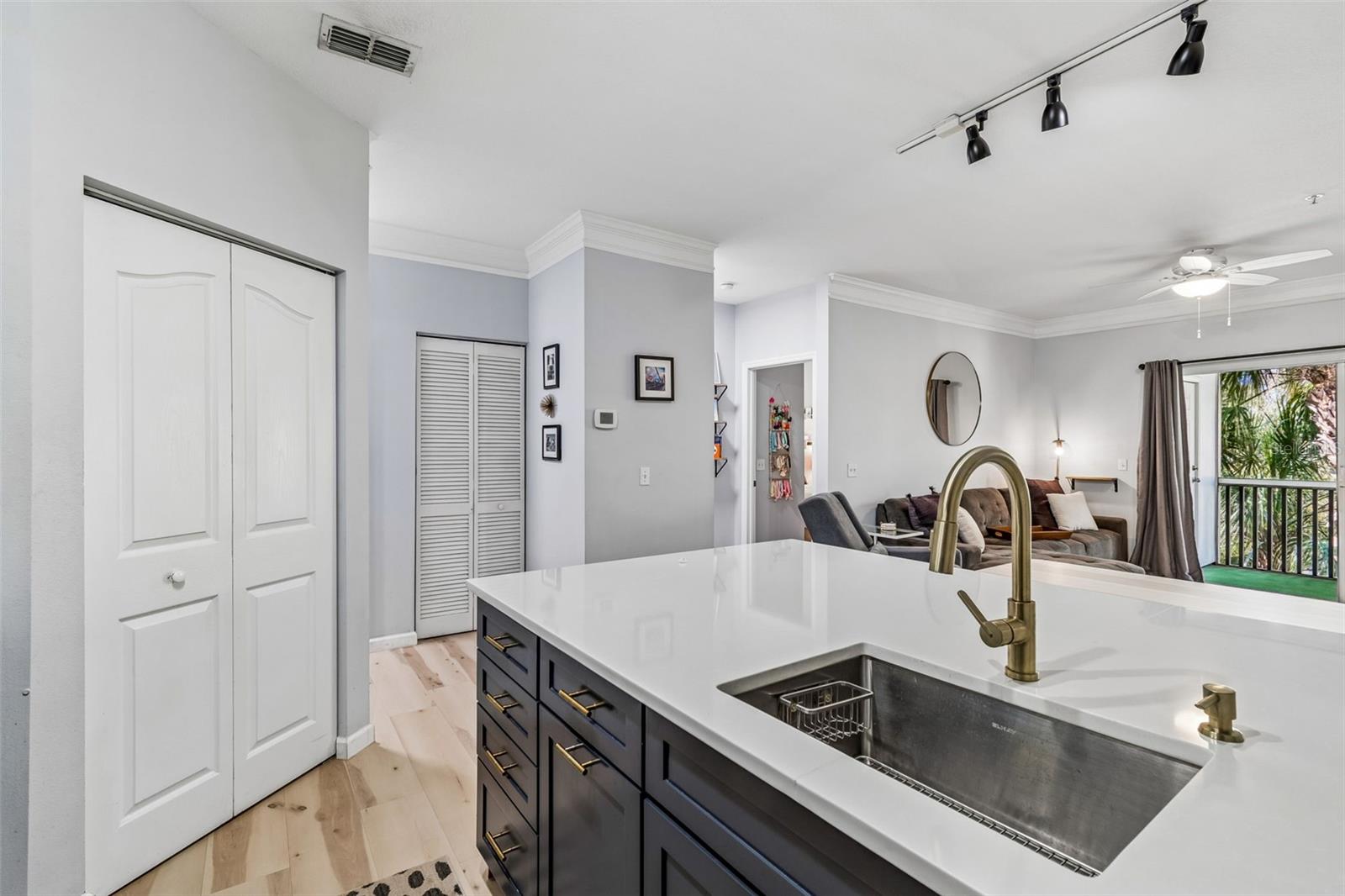 Image 25 of 65 For 4207 Dale Mabry Highway 9305