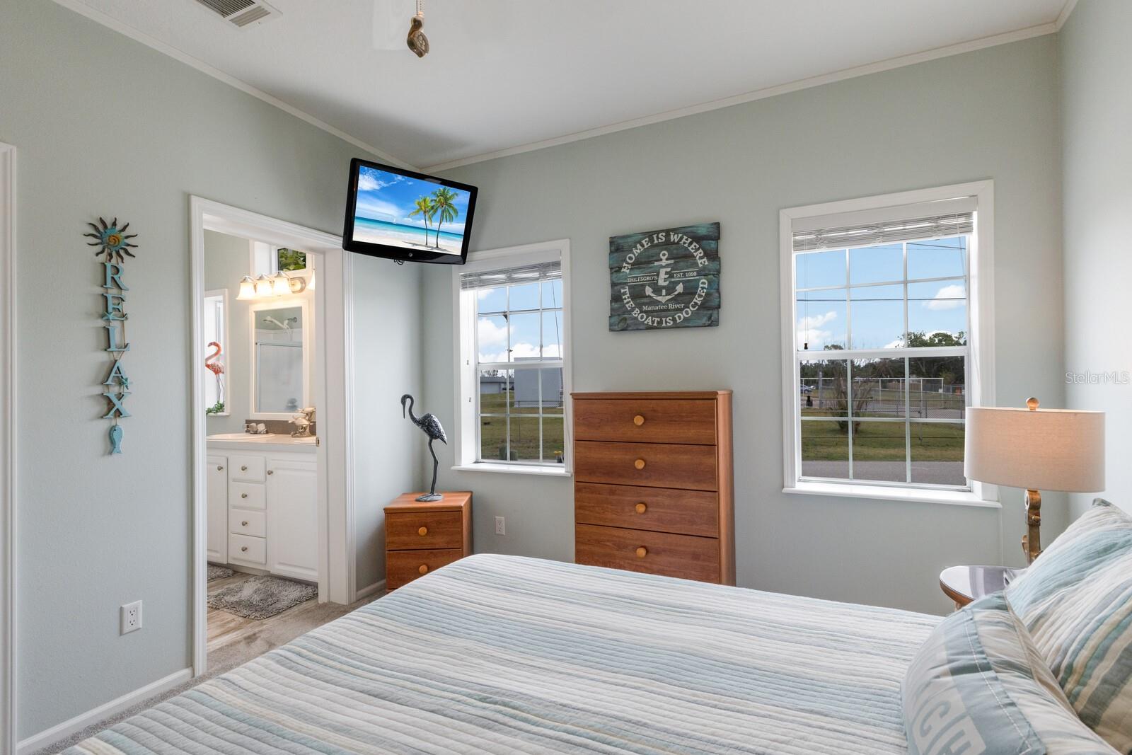 Image 15 of 45 For 1316 28th Avenue Drive W