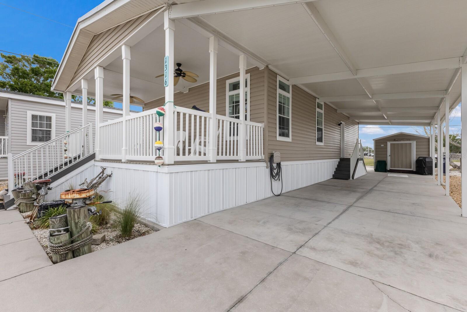 Image 3 of 45 For 1316 28th Avenue Drive W