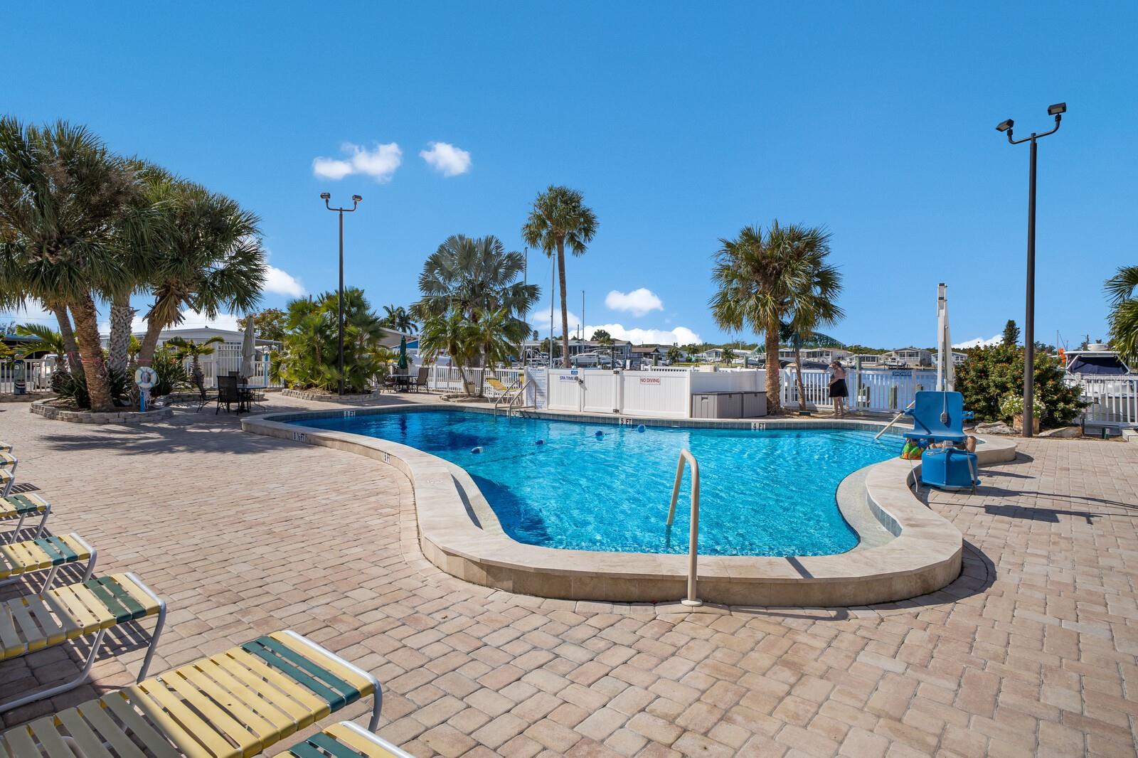 Image 38 of 45 For 1316 28th Avenue Drive W