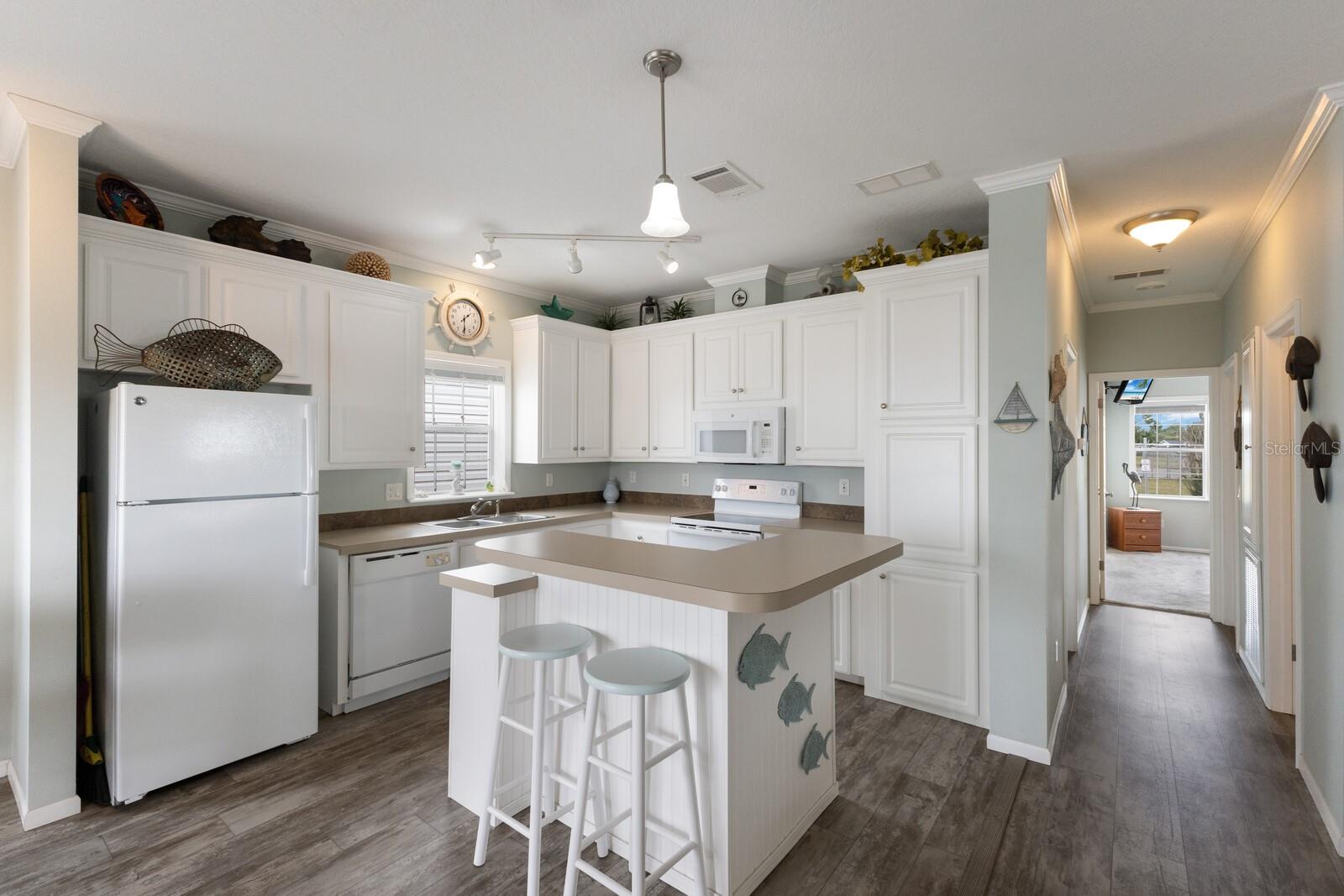 Image 8 of 45 For 1316 28th Avenue Drive W