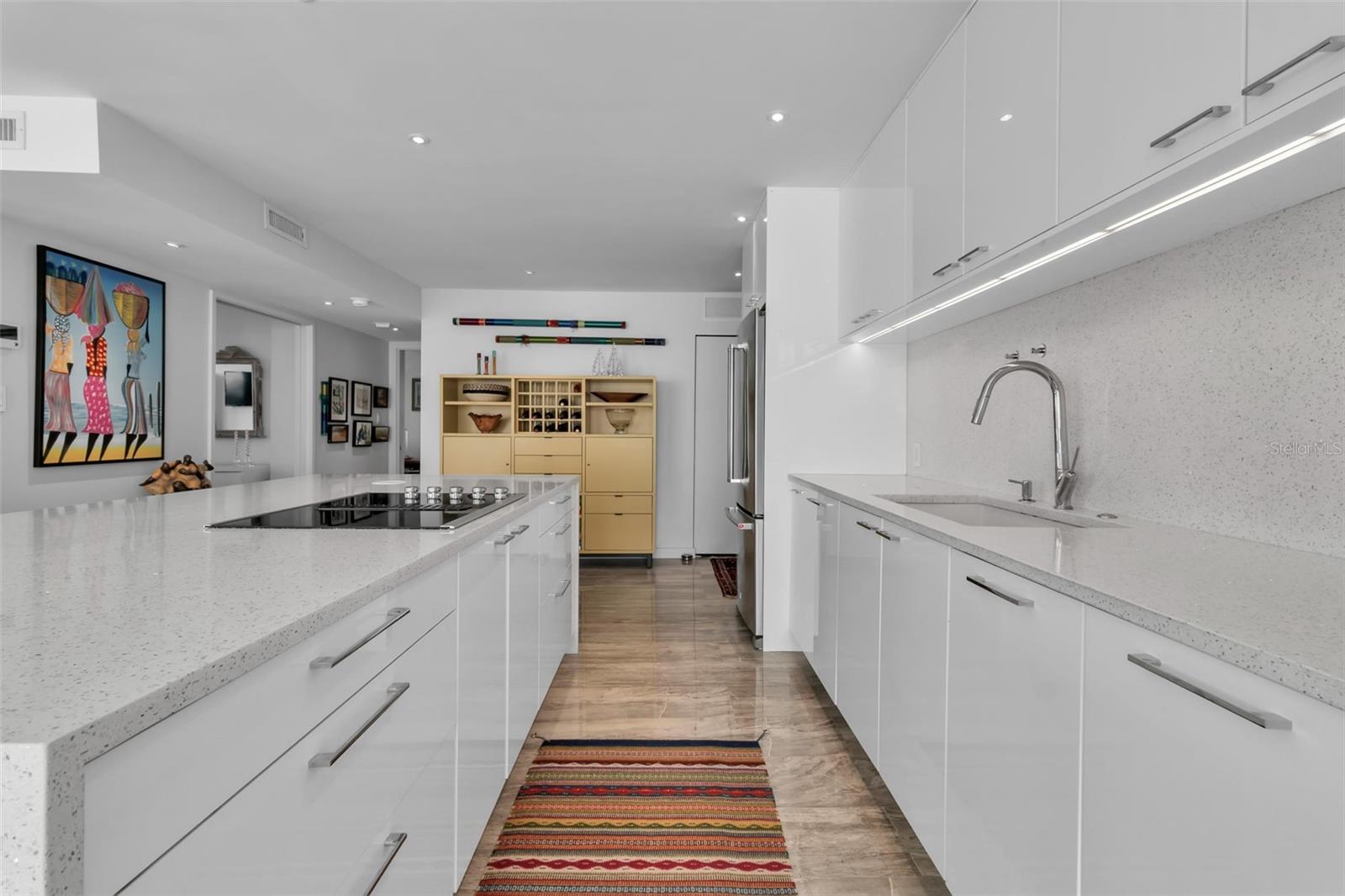 Image 12 of 40 For 707 Gulfstream Avenue 802