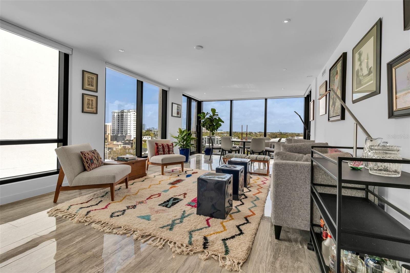 Image 17 of 40 For 707 Gulfstream Avenue 802