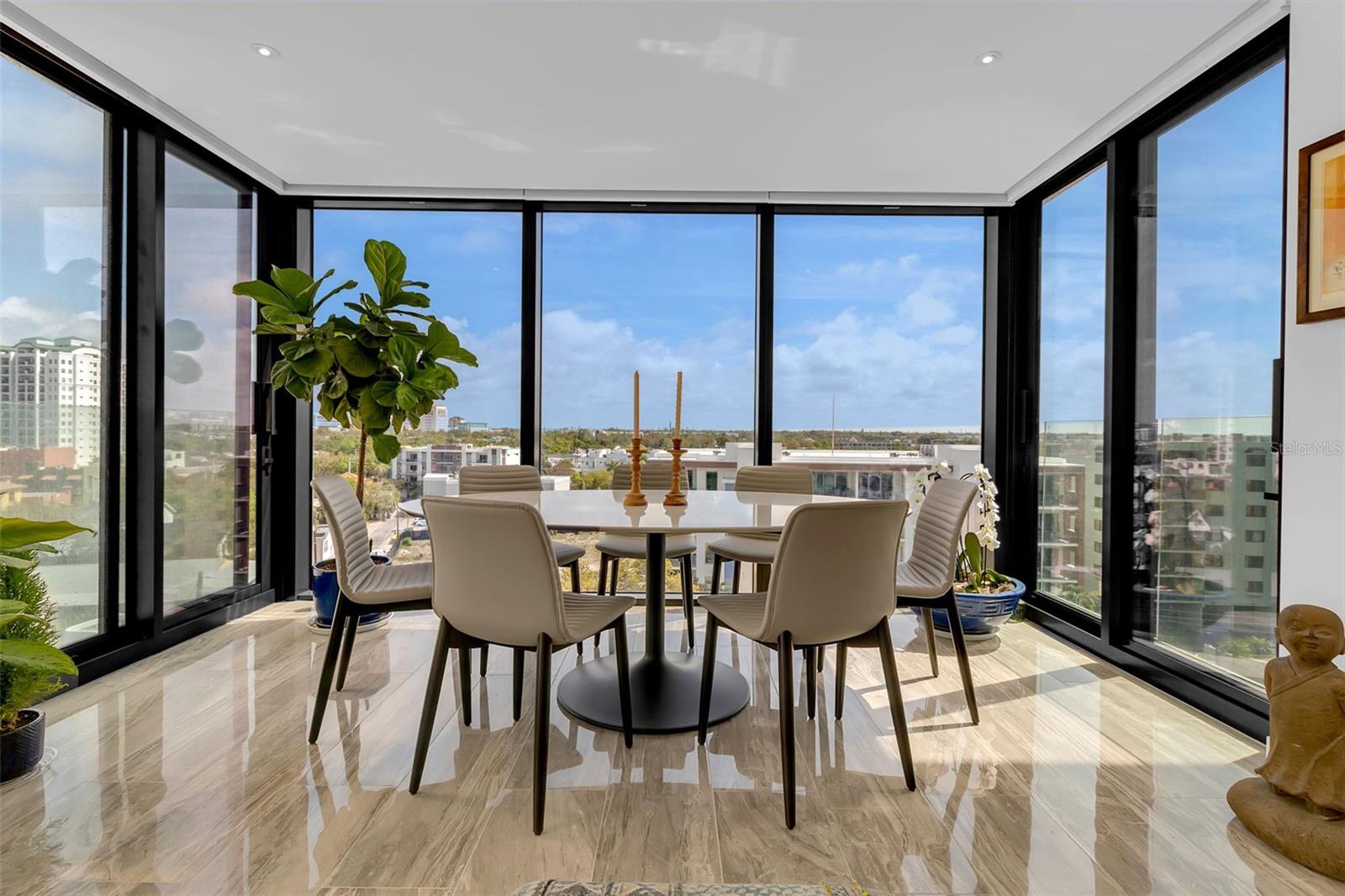 Image 2 of 40 For 707 Gulfstream Avenue 802