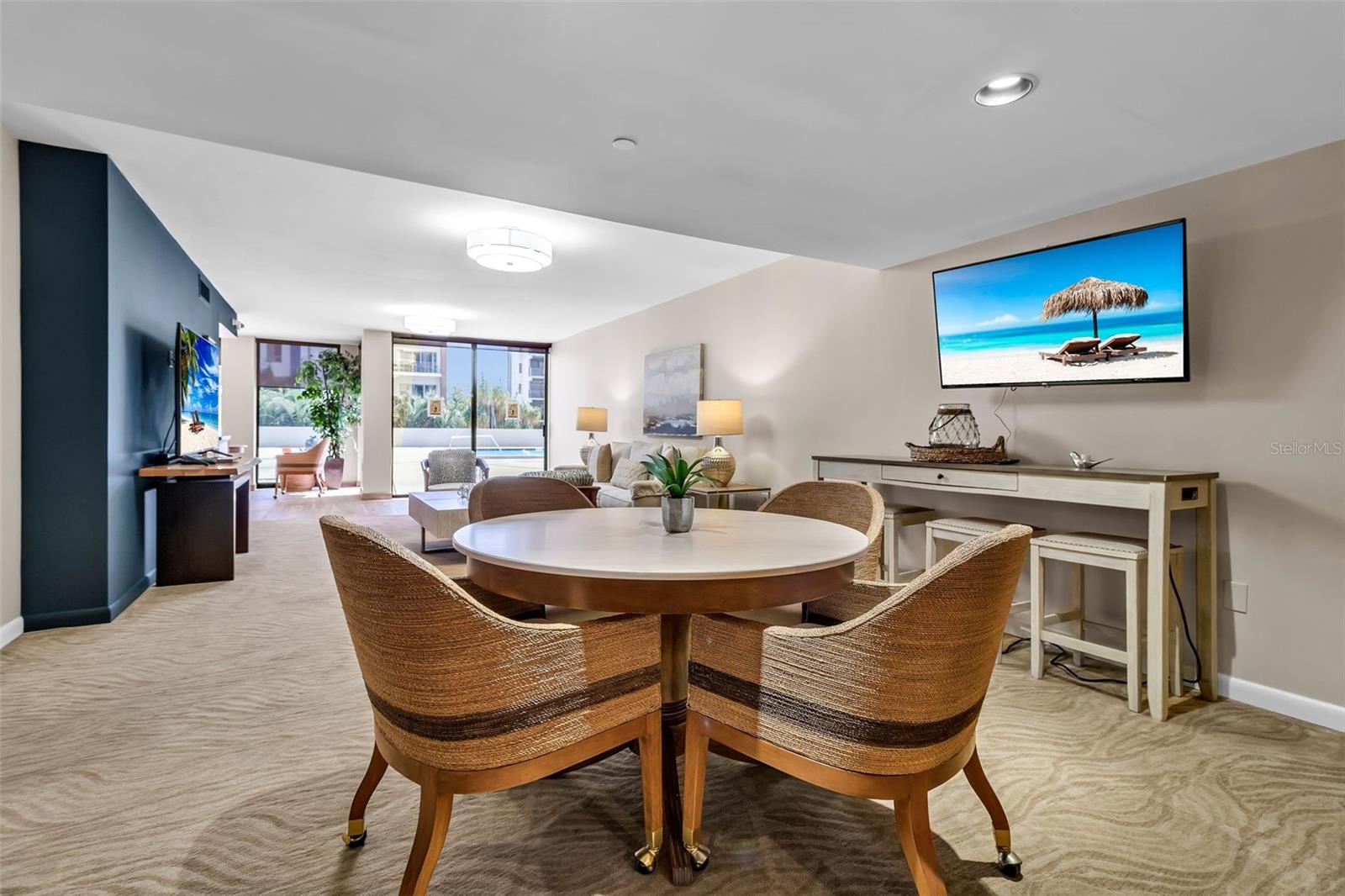 Image 33 of 40 For 707 Gulfstream Avenue 802