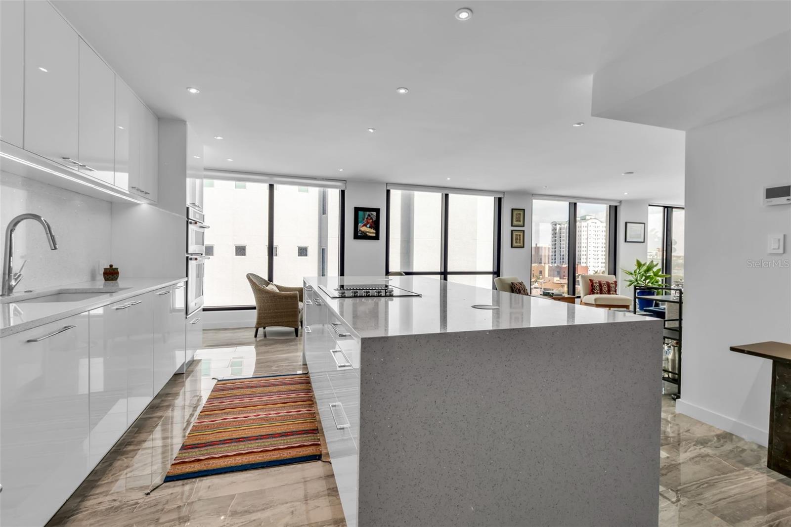 Image 8 of 40 For 707 Gulfstream Avenue 802