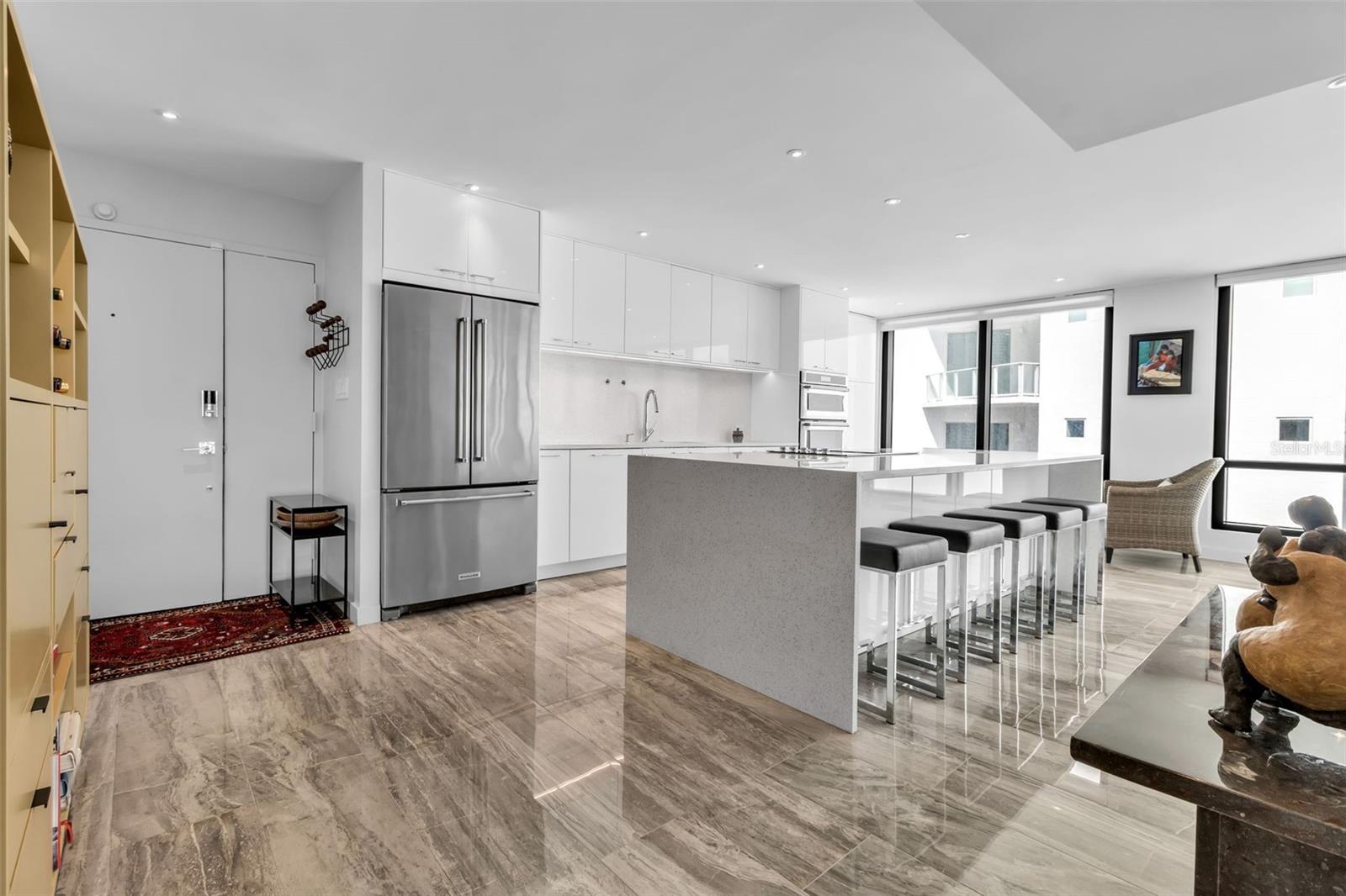 Image 9 of 40 For 707 Gulfstream Avenue 802