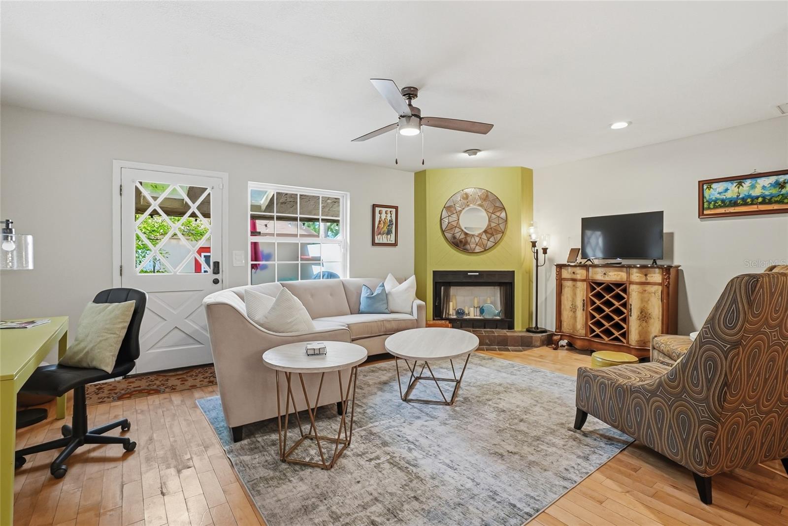 Image 14 of 37 For 8314 Civic Road