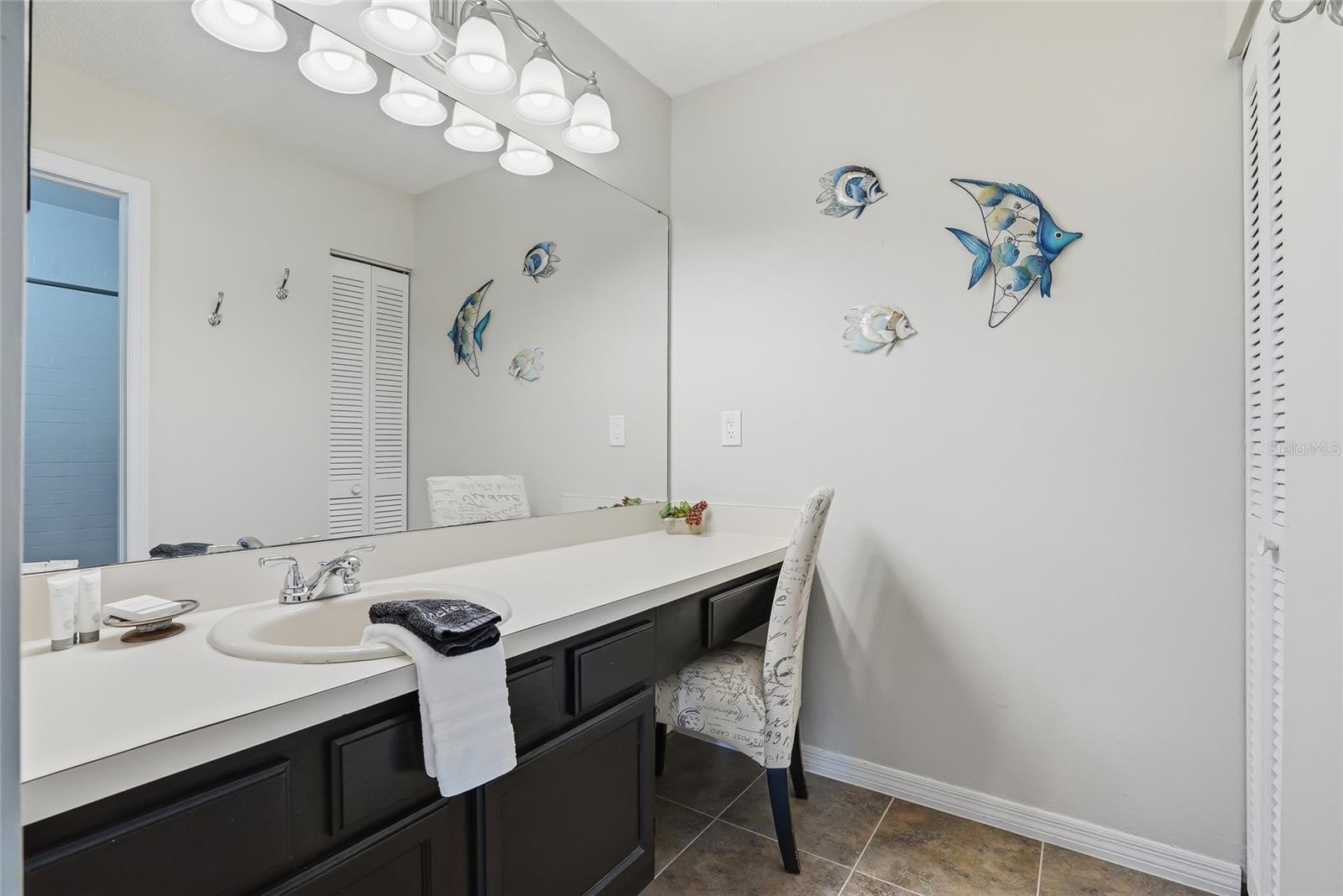 Image 26 of 37 For 8314 Civic Road