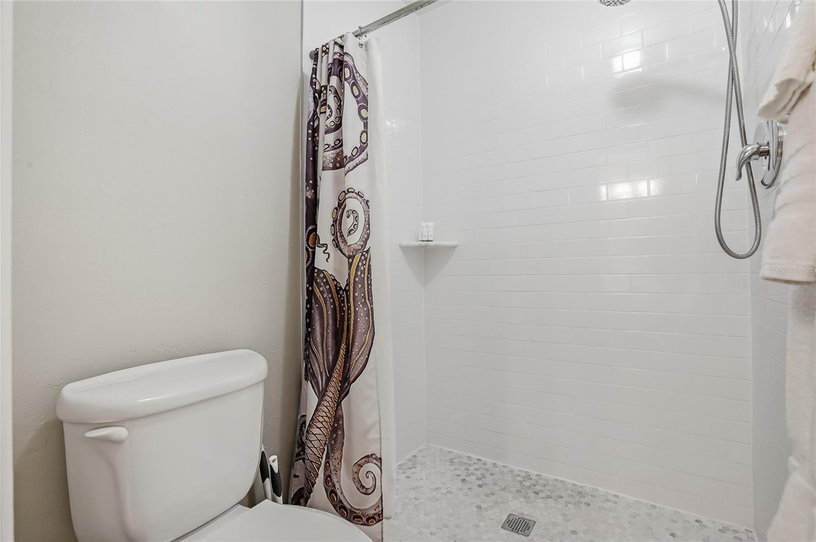 Image 27 of 37 For 8314 Civic Road