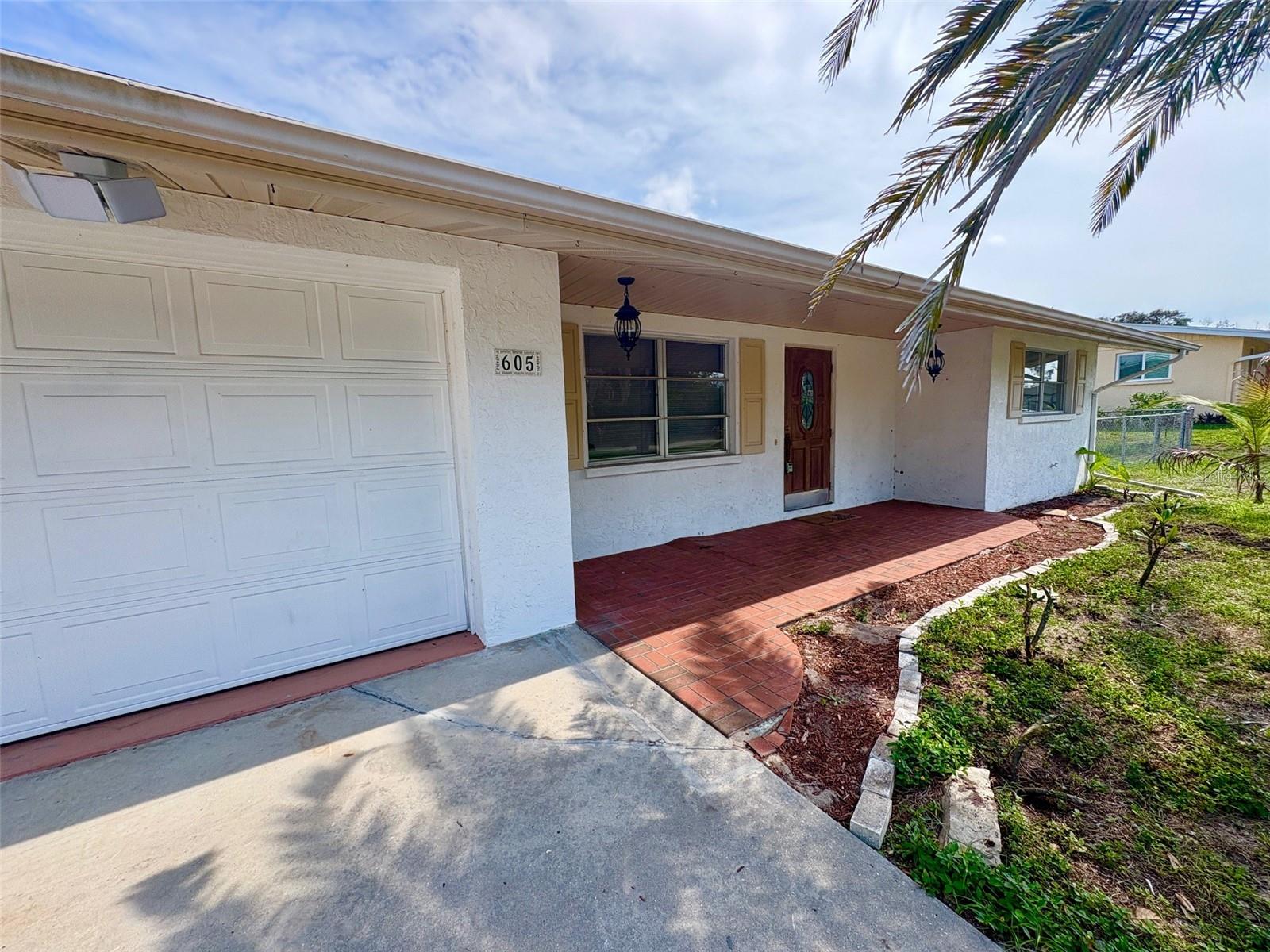 Image 2 of 30 For 605 Barnes Parkway