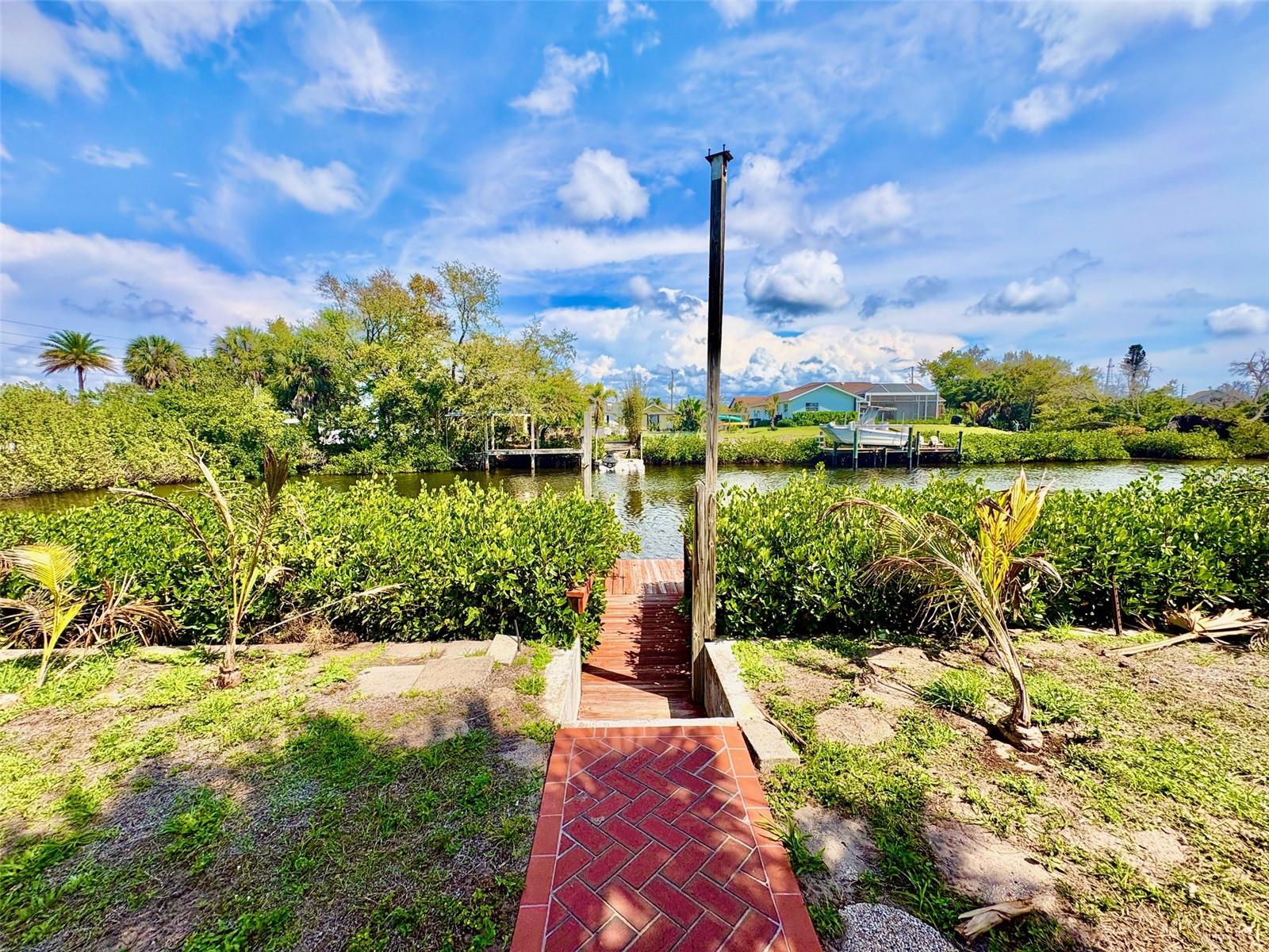 Image 28 of 30 For 605 Barnes Parkway