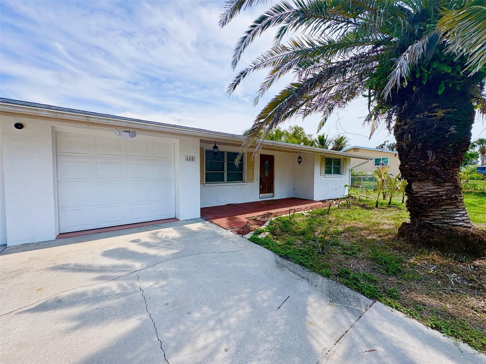 Image 3 of 30 For 605 Barnes Parkway