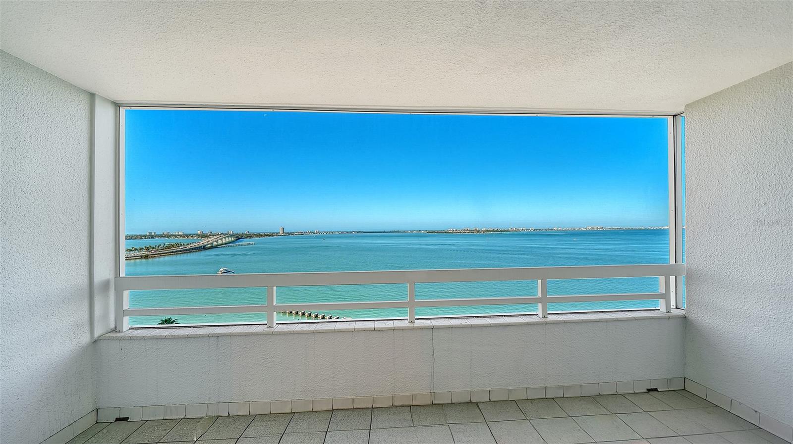 Image 21 of 84 For 988 Blvd Of The Arts  1411