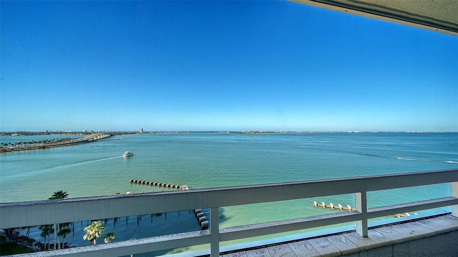 Image 22 of 84 For 988 Blvd Of The Arts  1411