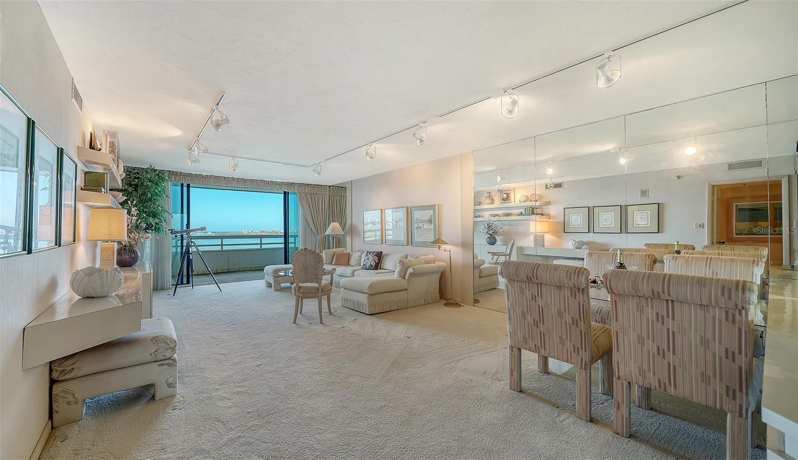 Image 3 of 84 For 988 Blvd Of The Arts  1411