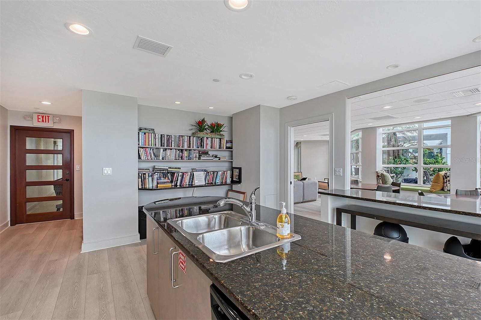 Image 50 of 84 For 988 Blvd Of The Arts  1411