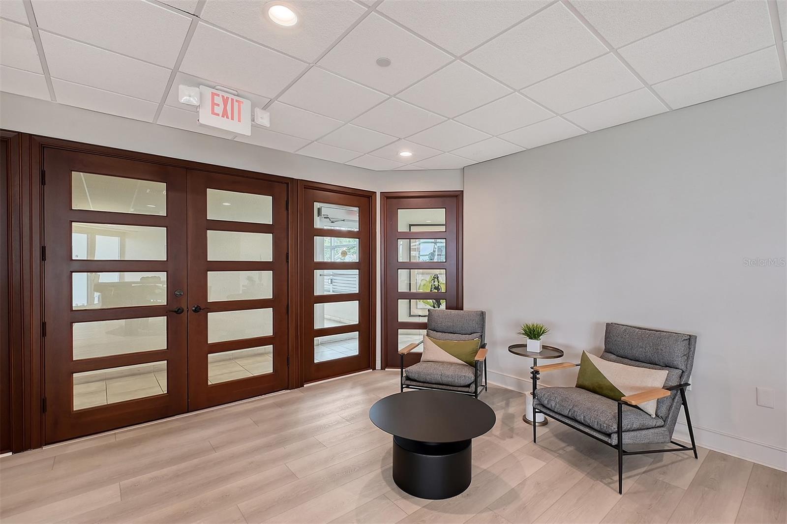 Image 51 of 84 For 988 Blvd Of The Arts  1411