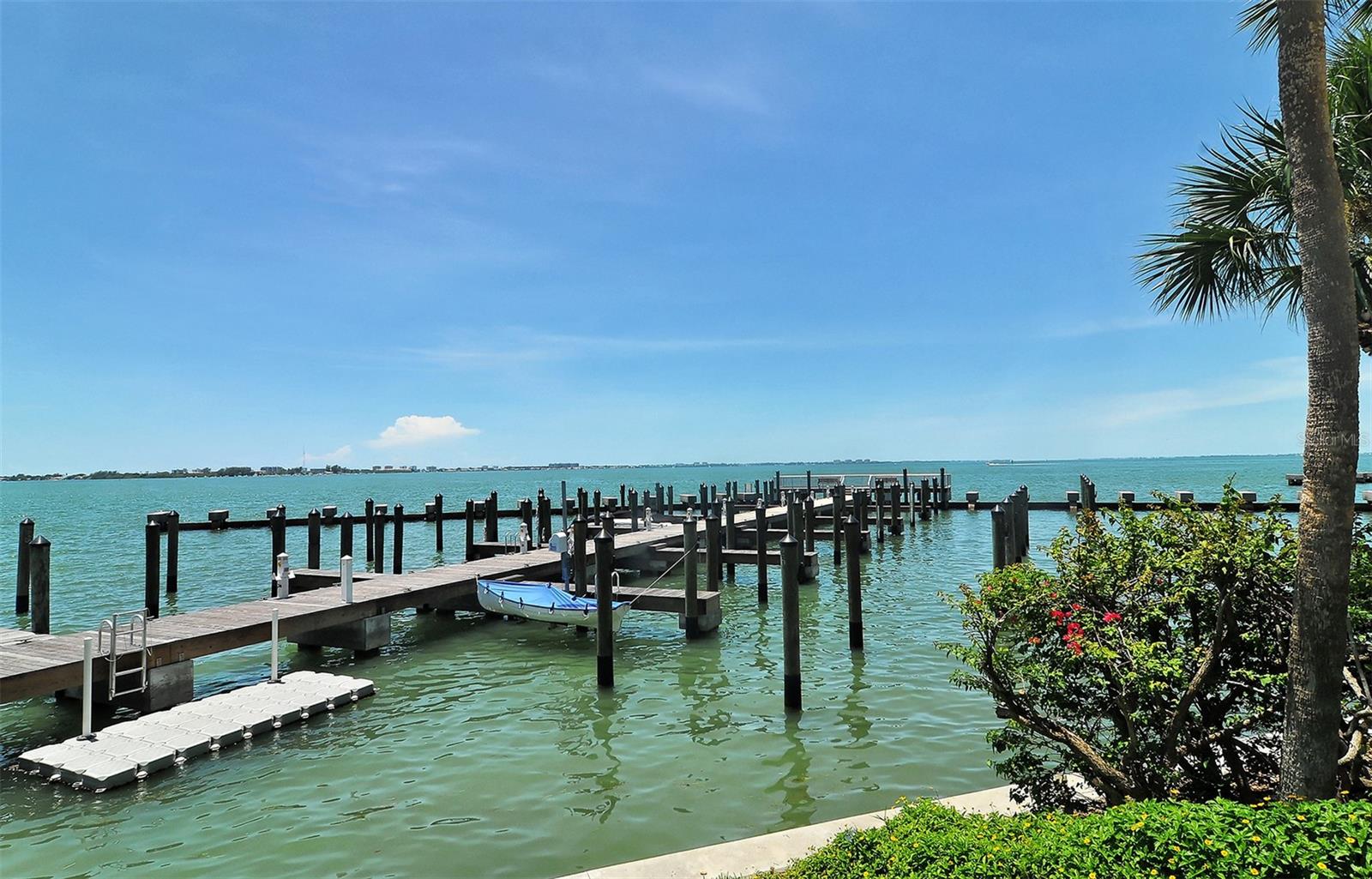 Image 57 of 84 For 988 Blvd Of The Arts  1411