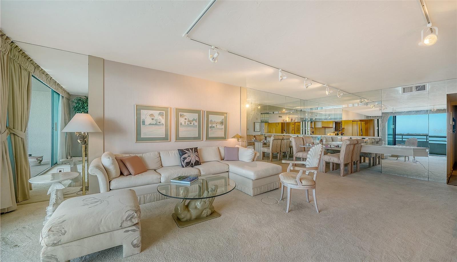 Image 6 of 84 For 988 Blvd Of The Arts  1411